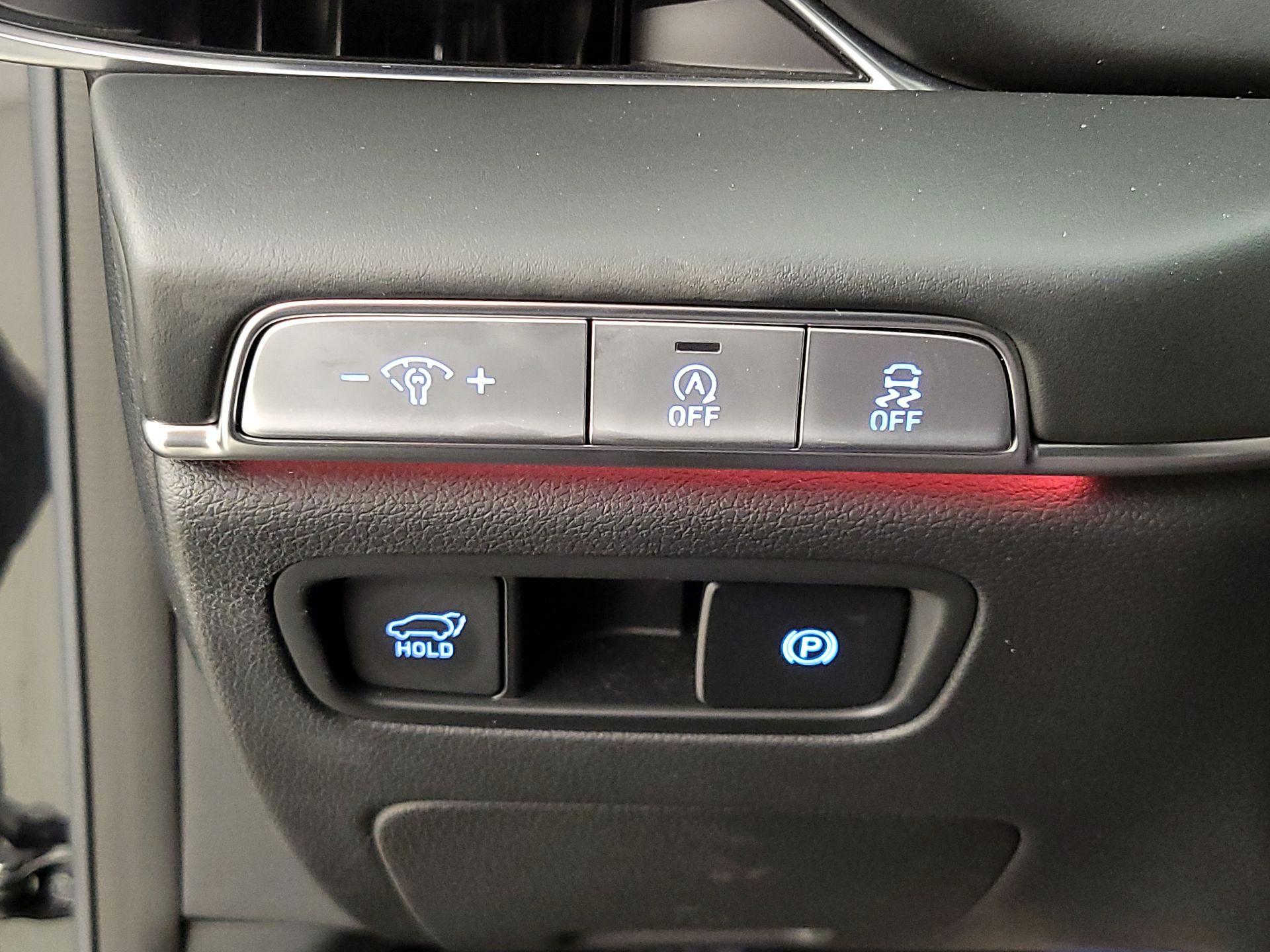 Thumbnail: 2023 Genesis GV80 - 13