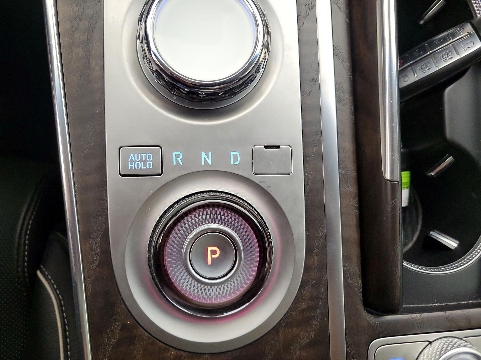 Thumbnail: 2023 Genesis GV80 - 17