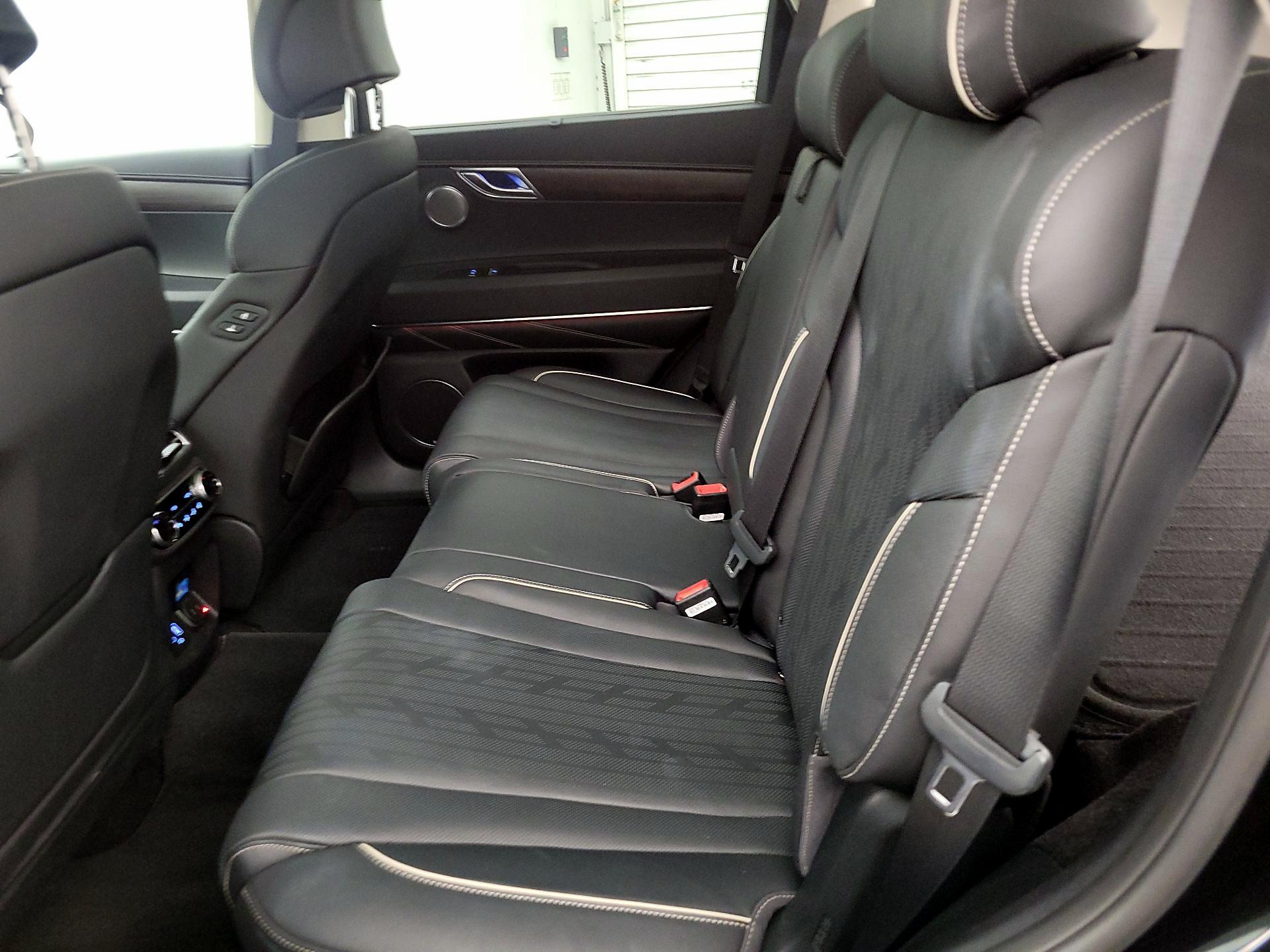 Thumbnail: 2023 Genesis GV80 - 20