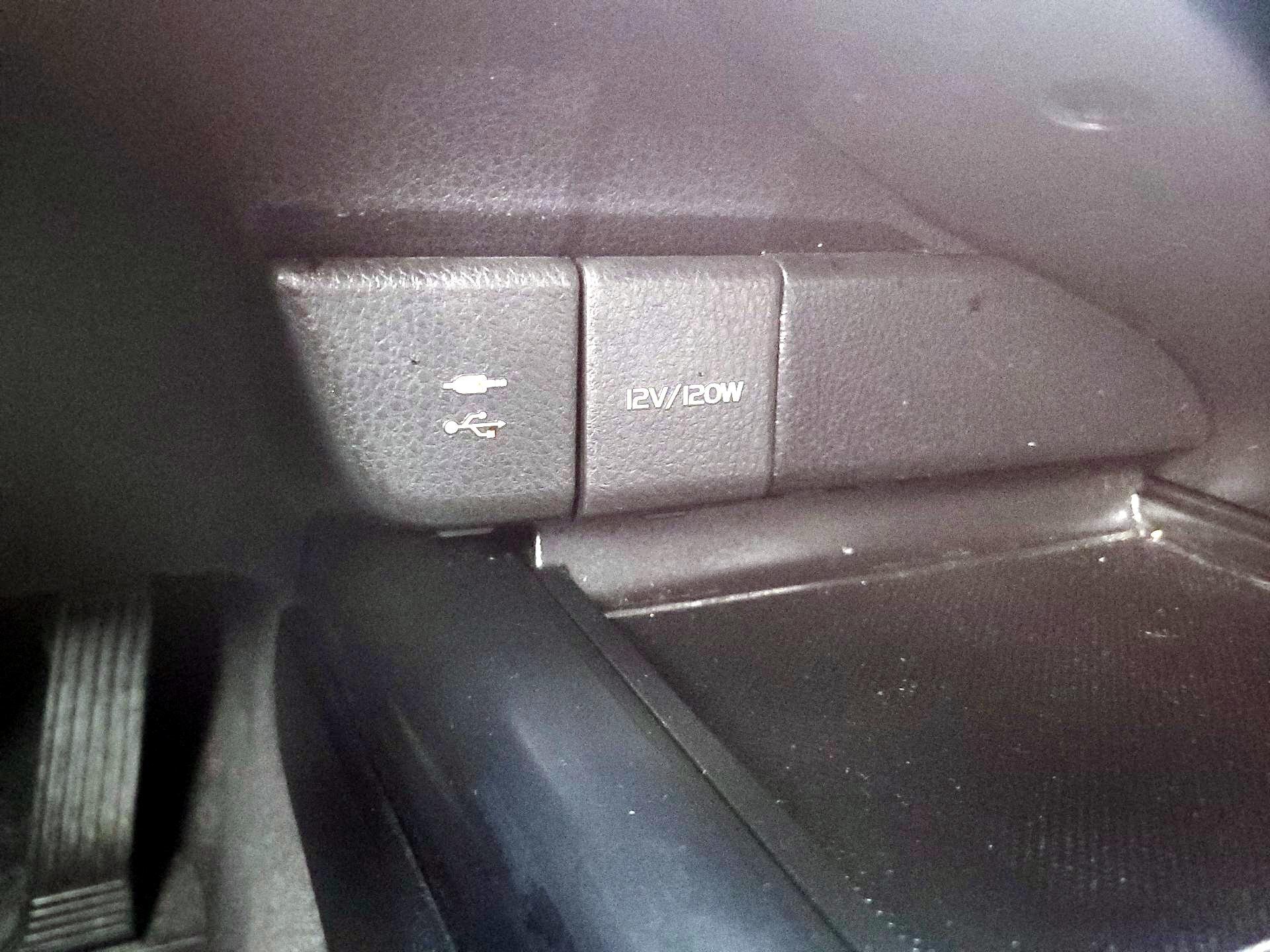 Thumbnail: 2018 Toyota Camry - 18