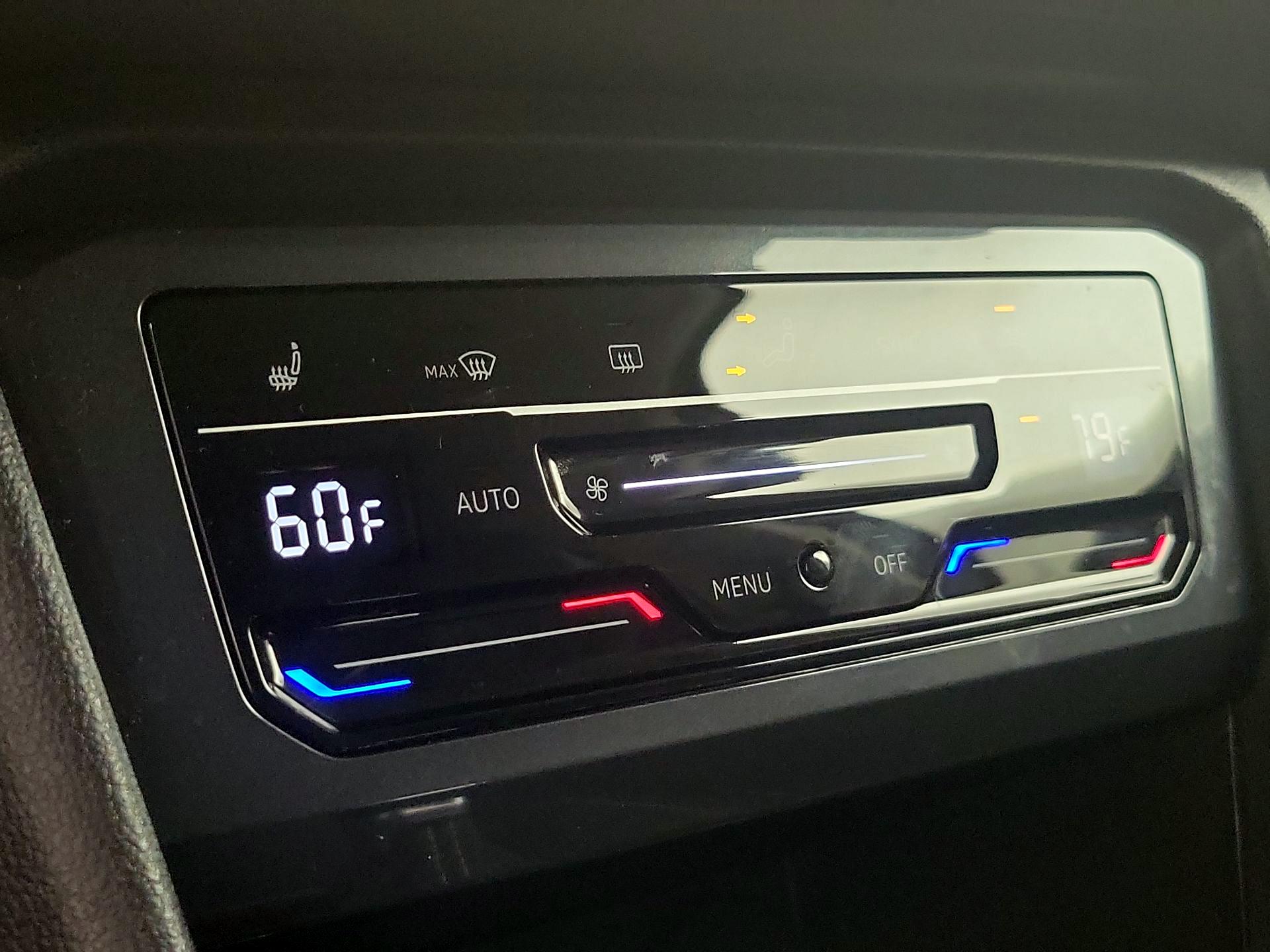 Thumbnail: 2022 Volkswagen Tiguan - 16