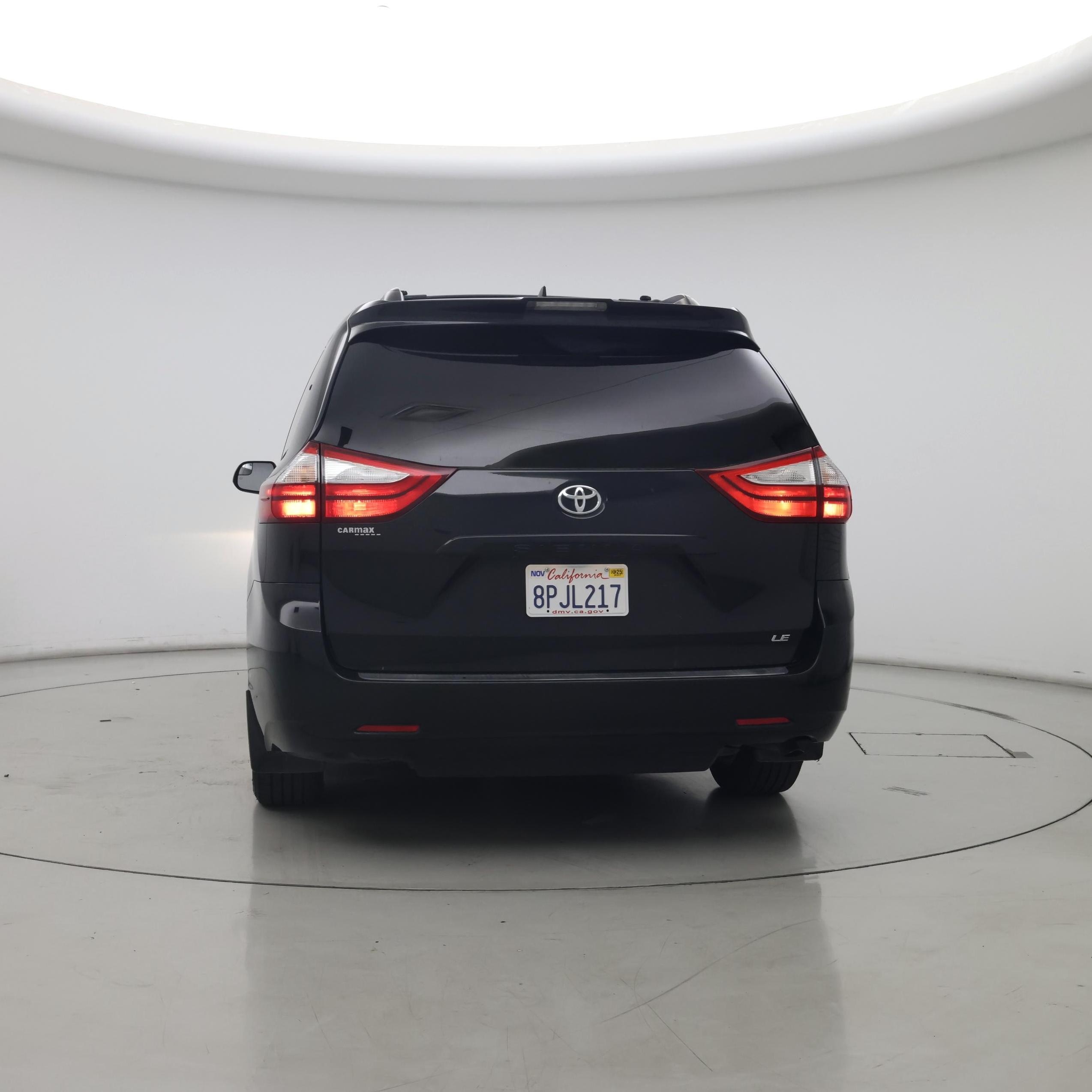 Thumbnail: 2018 Toyota Sienna - 6