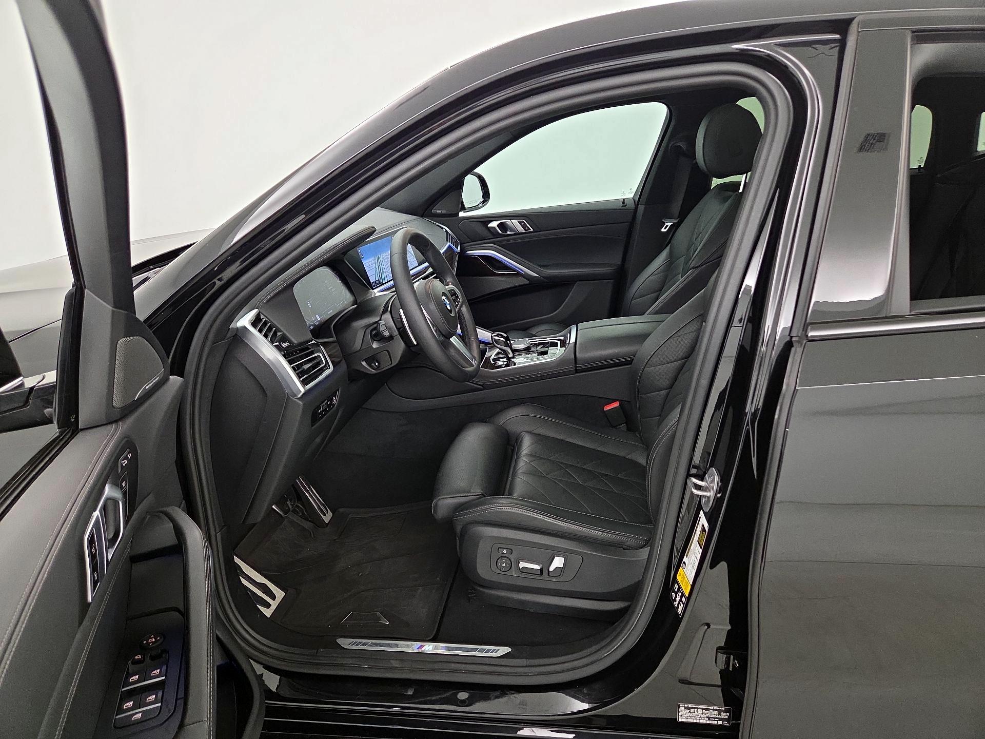 Thumbnail: 2023 BMW X6 - 11