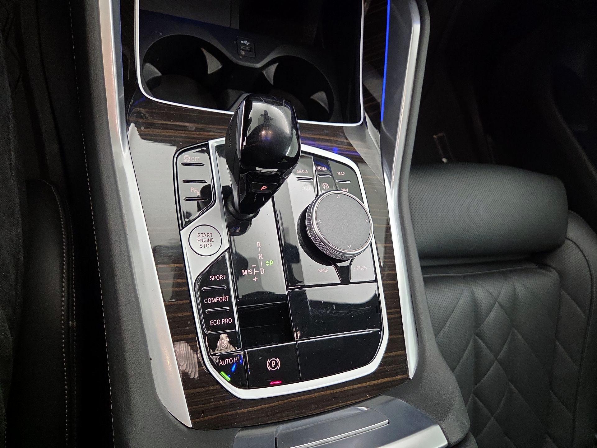 Thumbnail: 2023 BMW X6 - 18