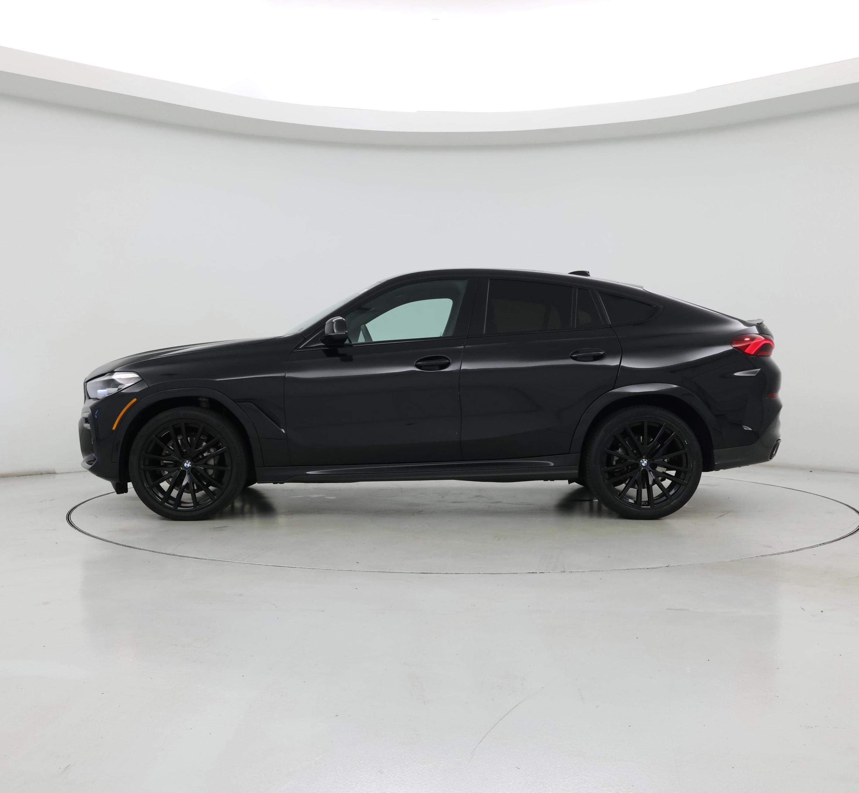 Thumbnail: 2023 BMW X6 - 3