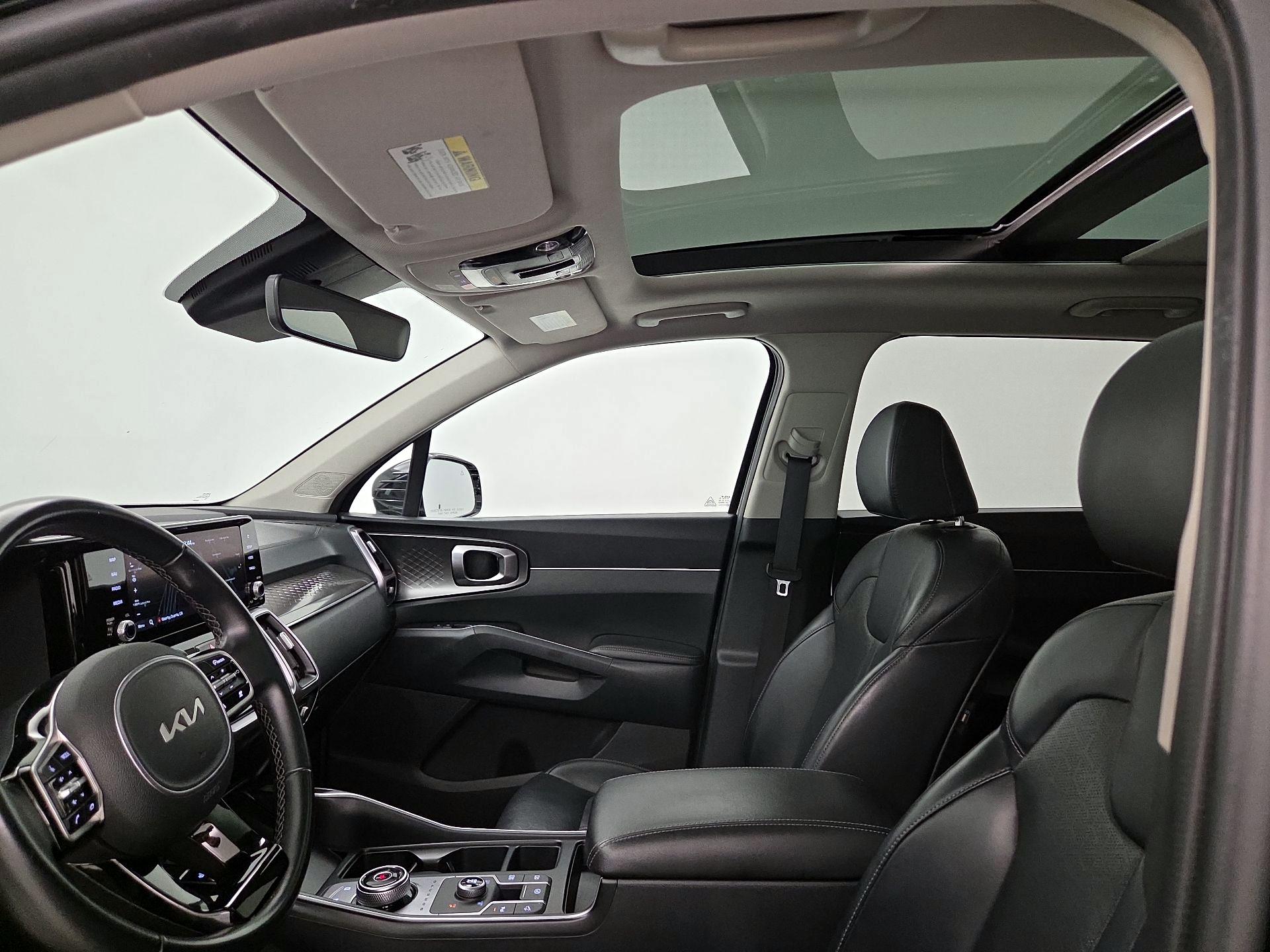 Thumbnail: 2023 Kia Sorento - 20