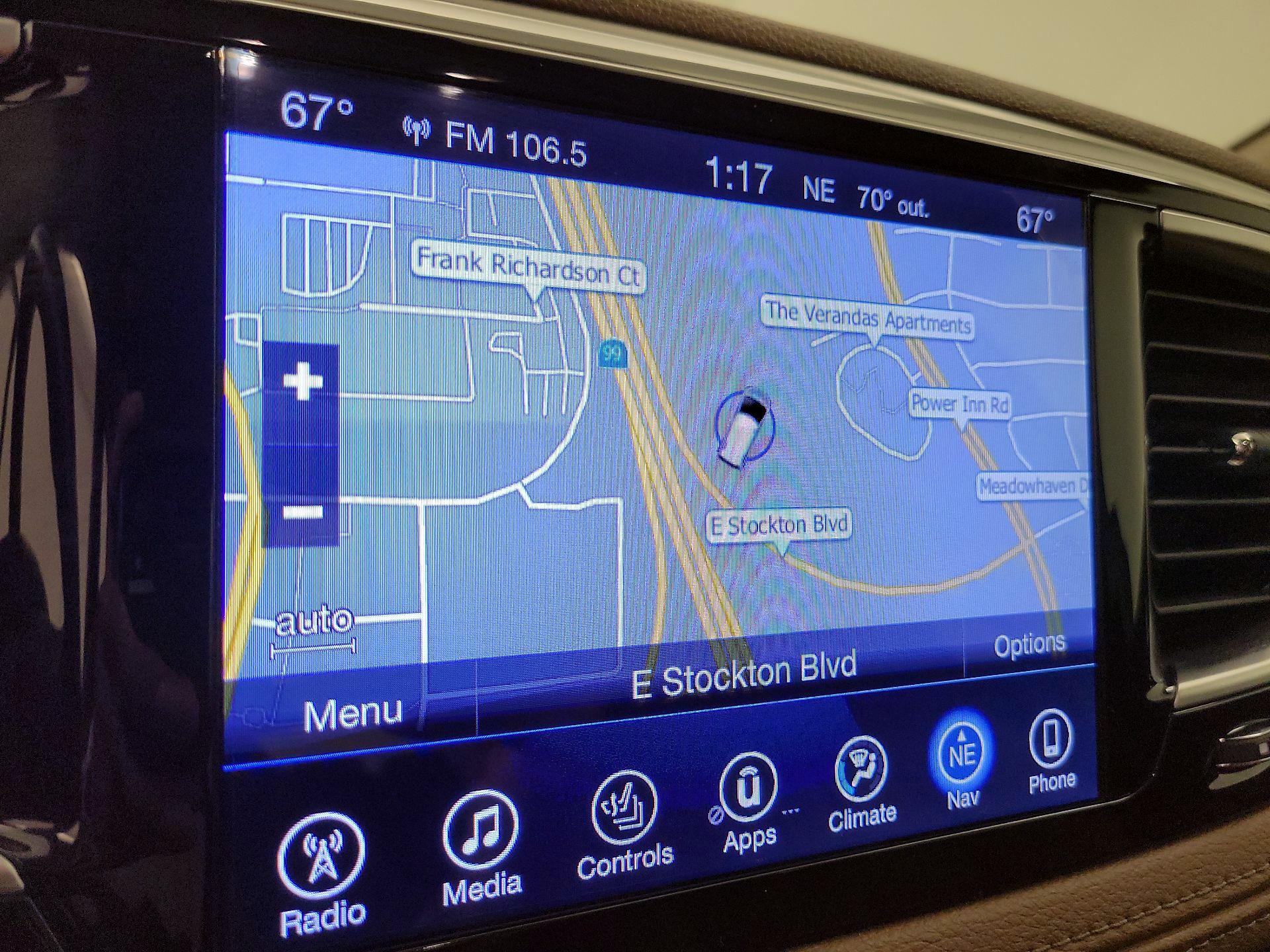 Thumbnail: 2017 Chrysler Pacifica - 14