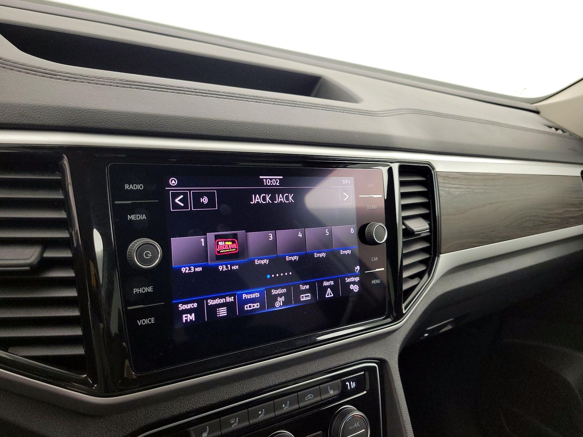 Thumbnail: 2022 Volkswagen Atlas - 15