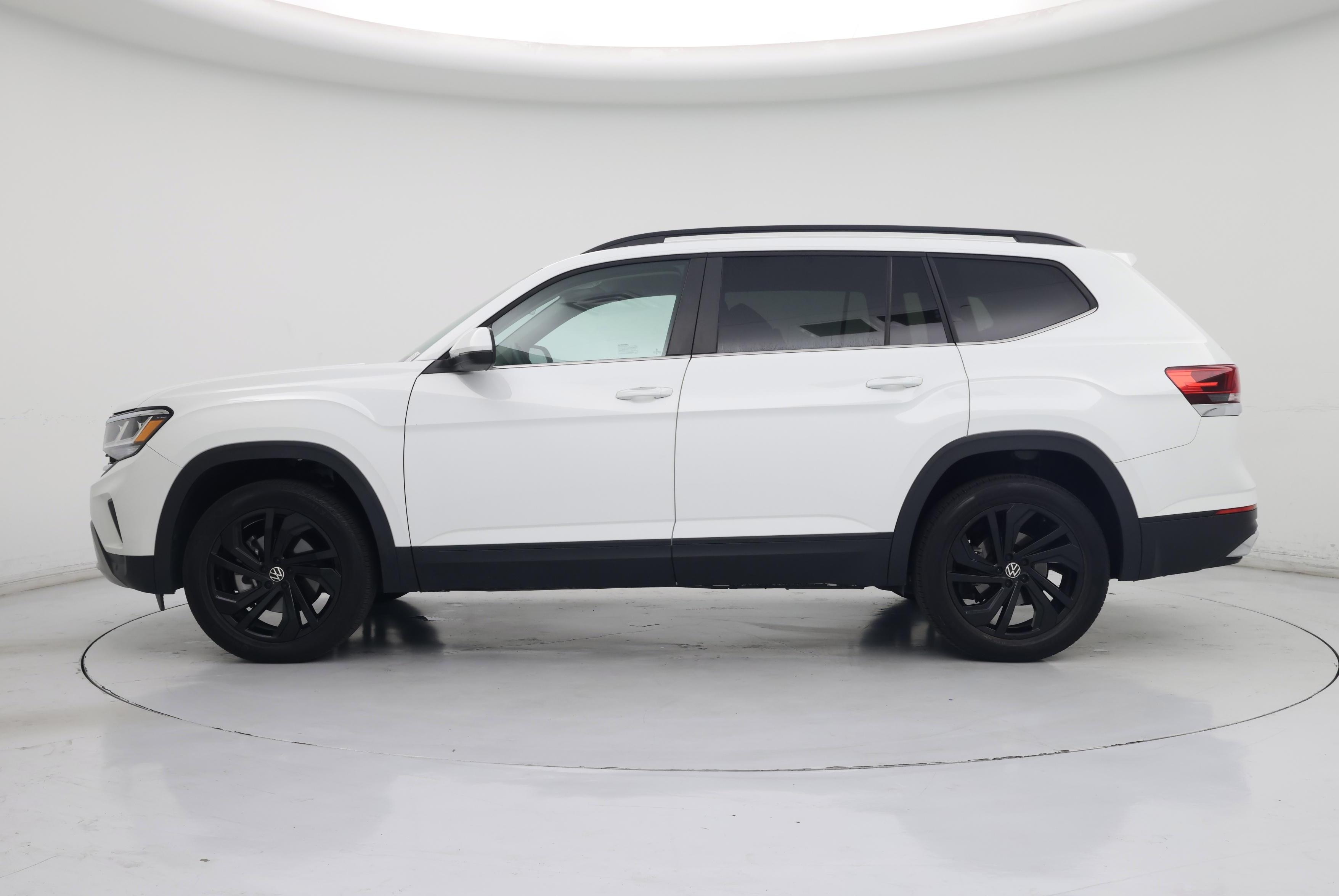 Thumbnail: 2022 Volkswagen Atlas - 3
