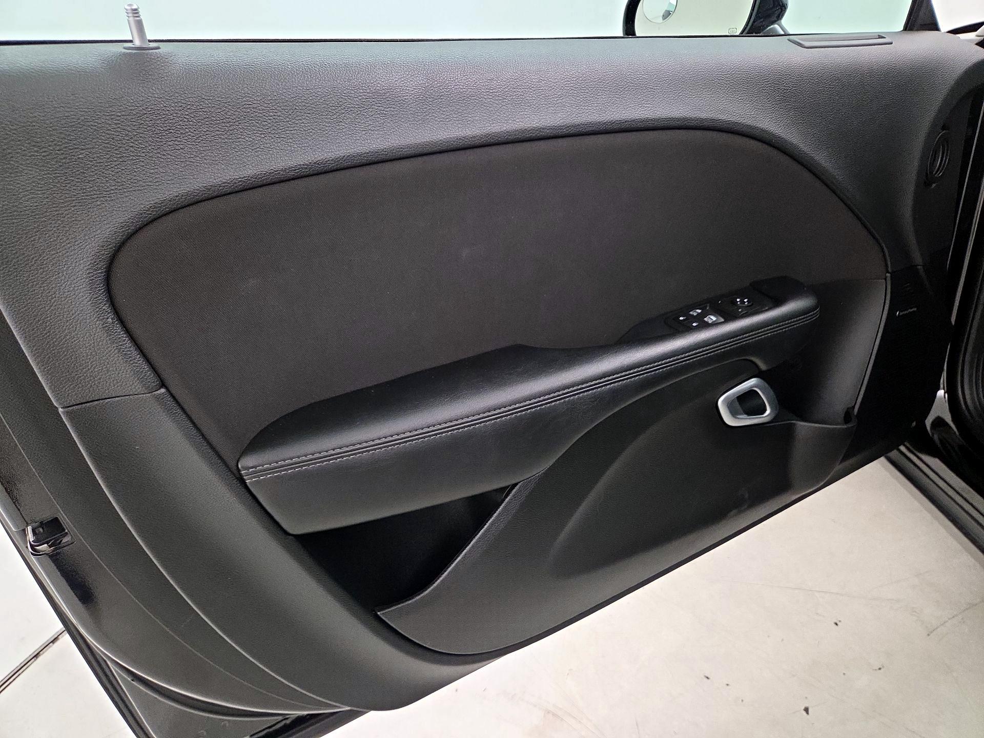 Thumbnail: 2022 Dodge Challenger - 12