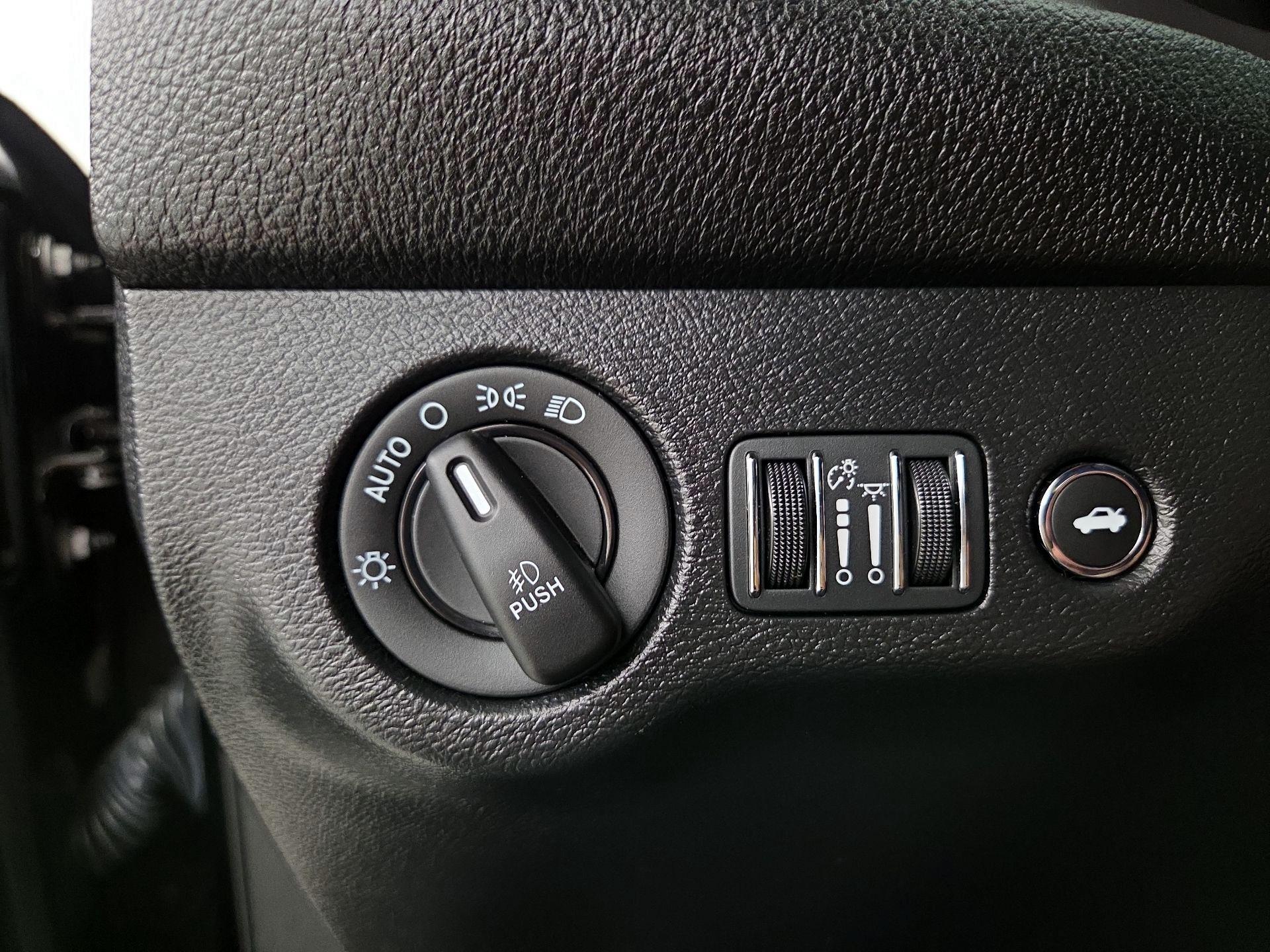 Thumbnail: 2022 Dodge Challenger - 13