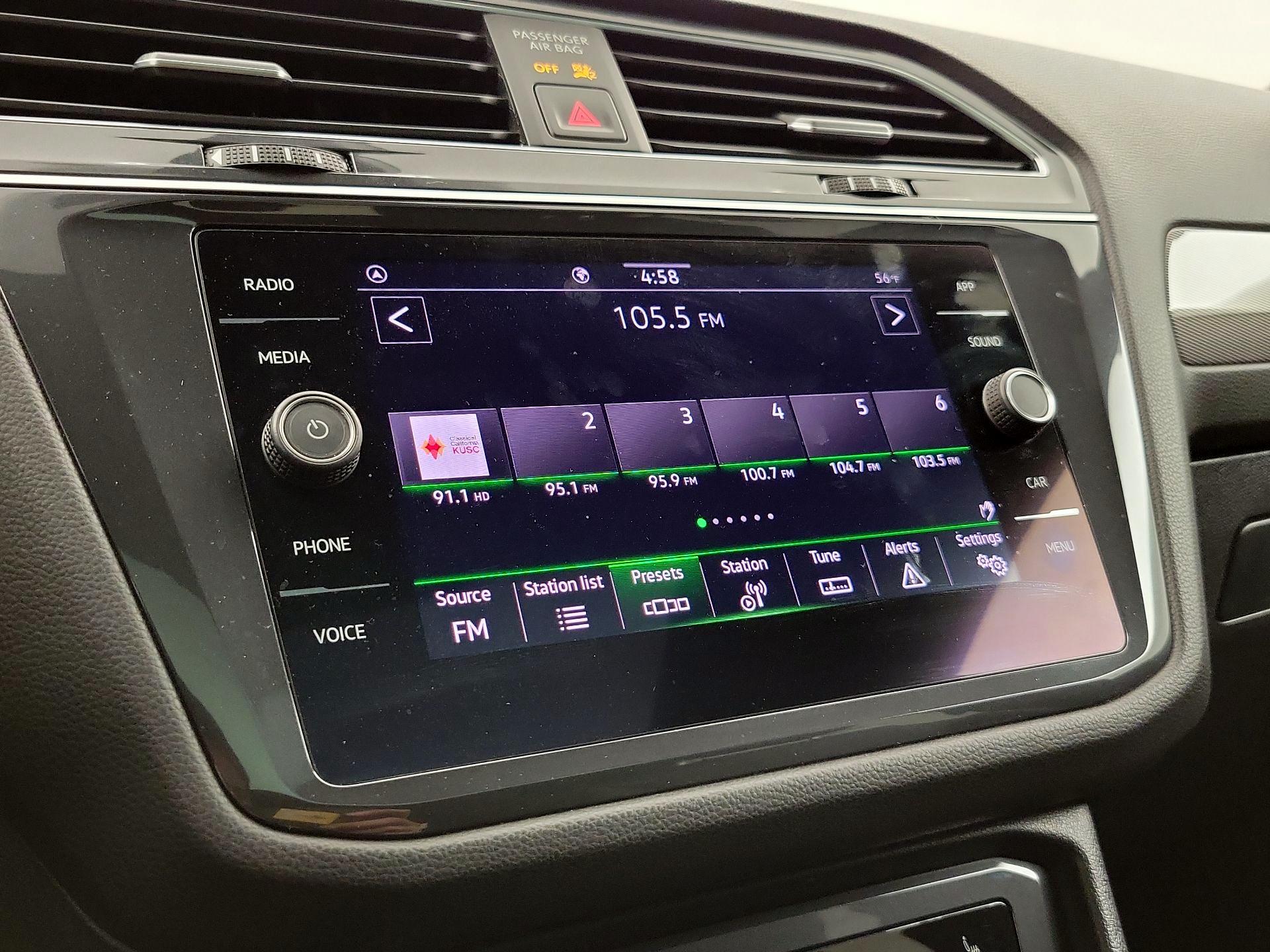 Thumbnail: 2022 Volkswagen Tiguan - 15