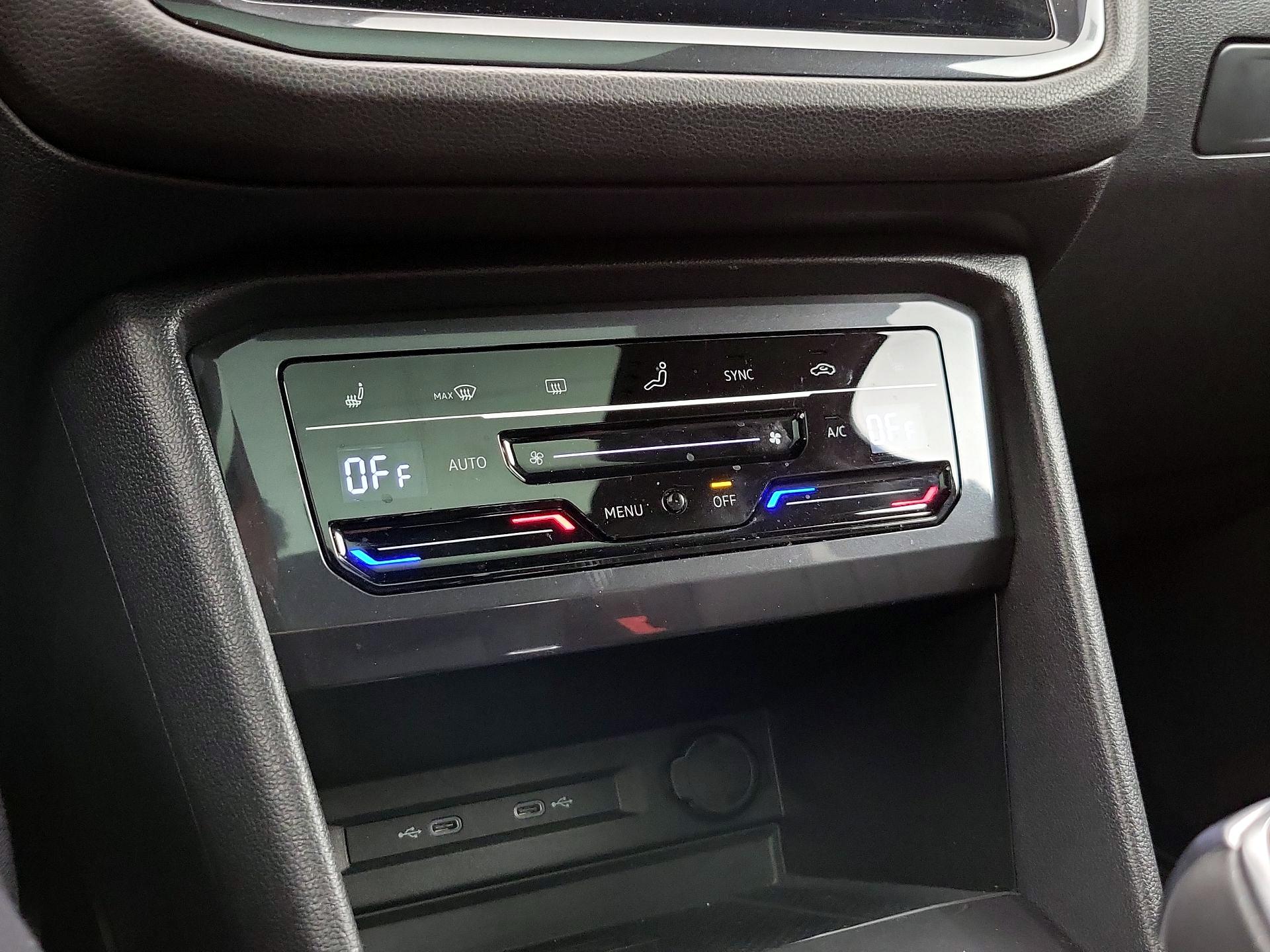 Thumbnail: 2022 Volkswagen Tiguan - 16