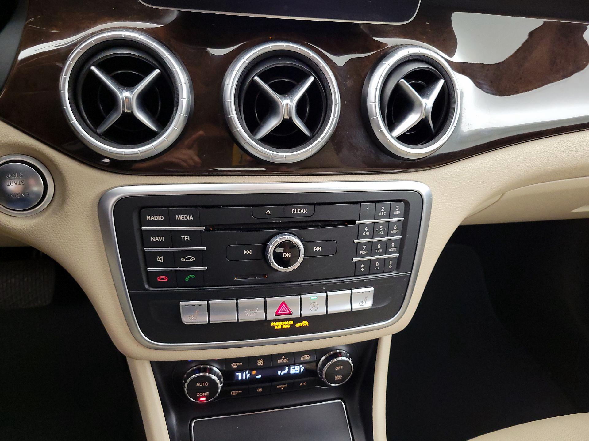 Thumbnail: 2017 Mercedes-Benz CLA - 16