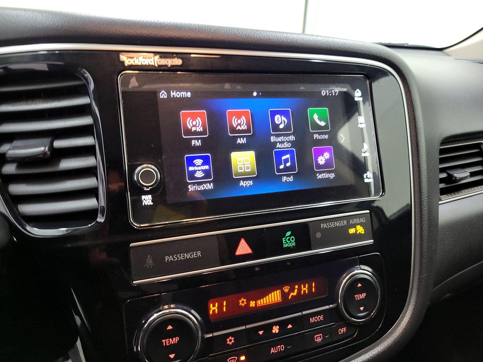 Thumbnail: 2019 Mitsubishi Outlander - 15