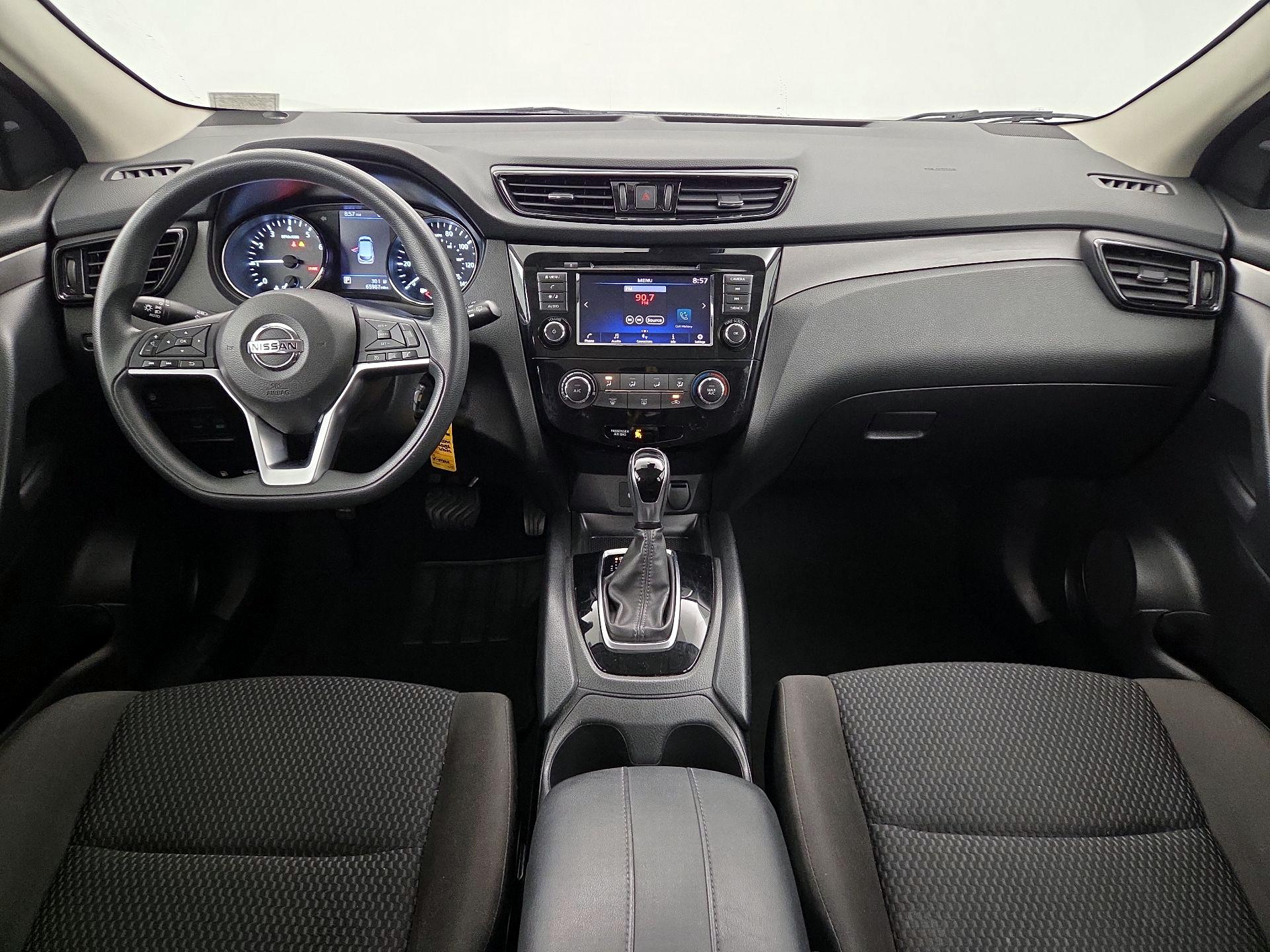 Thumbnail: 2021 Nissan Rogue Sport - 9