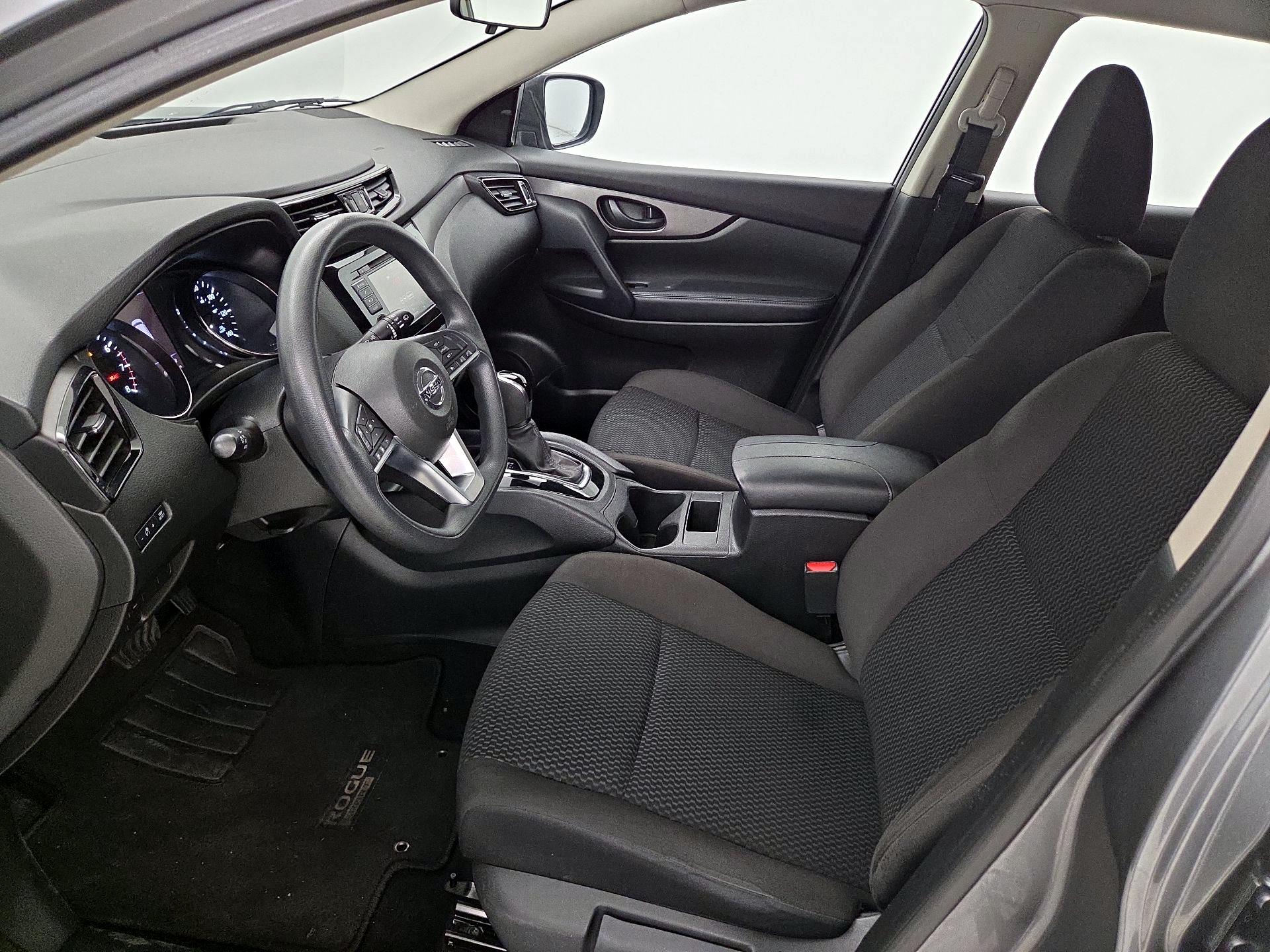 Thumbnail: 2021 Nissan Rogue Sport - 11