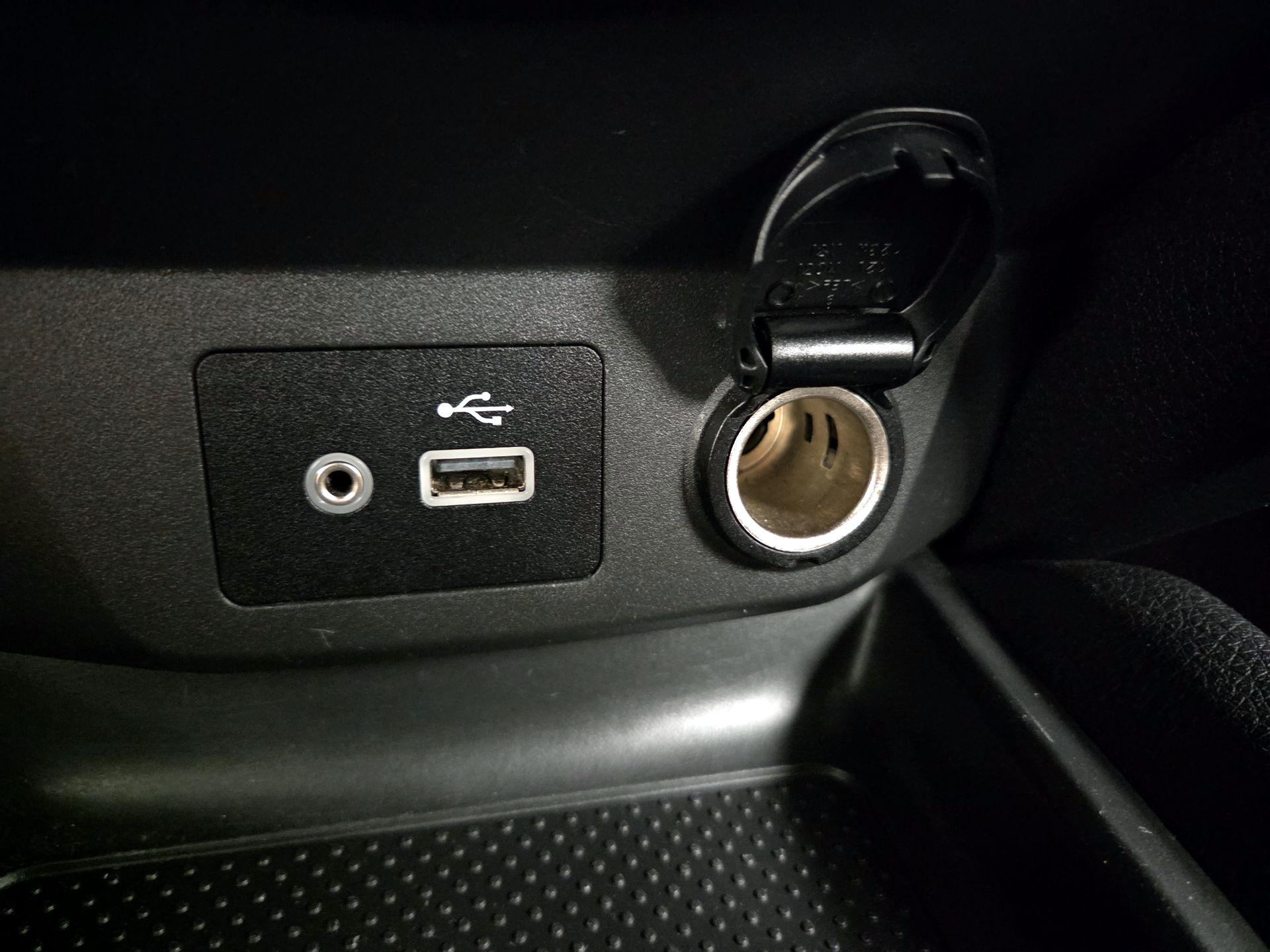 Thumbnail: 2021 Nissan Rogue Sport - 18