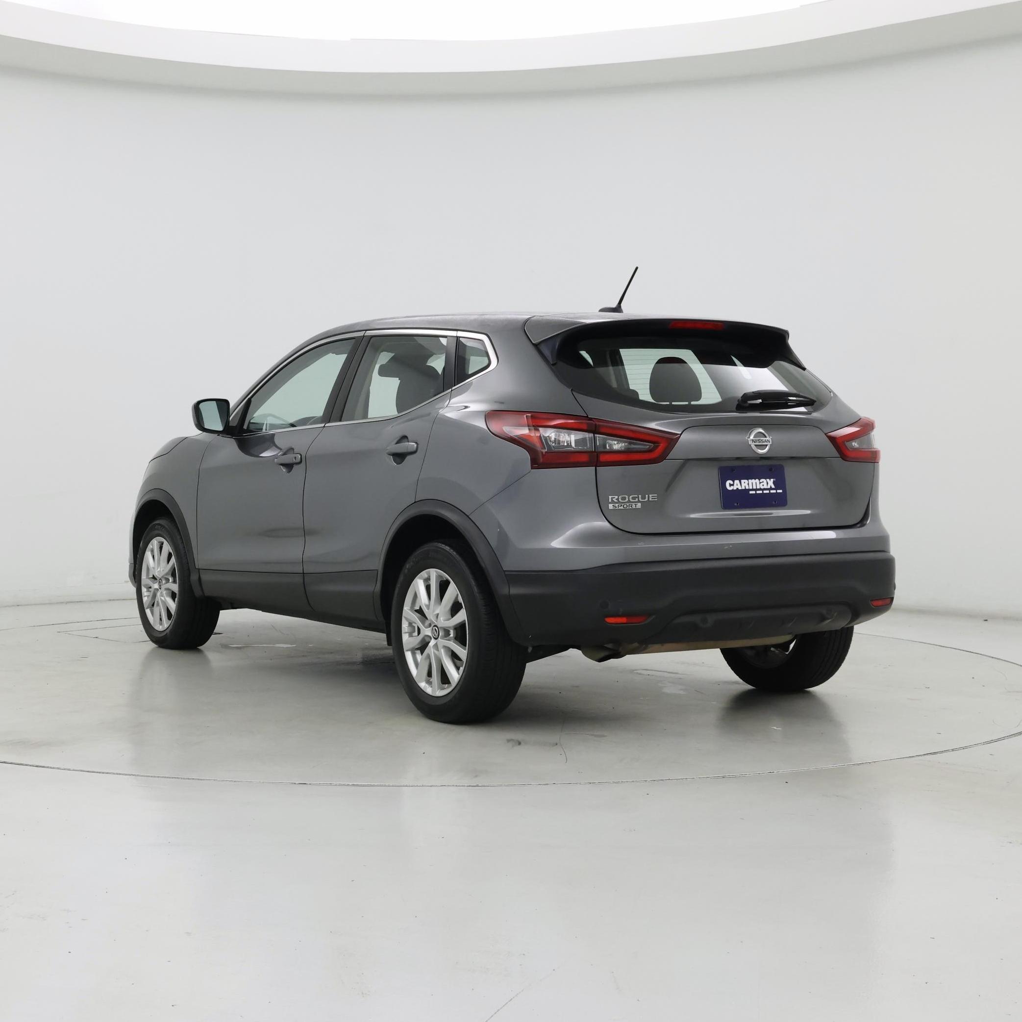 Thumbnail: 2021 Nissan Rogue Sport - 2