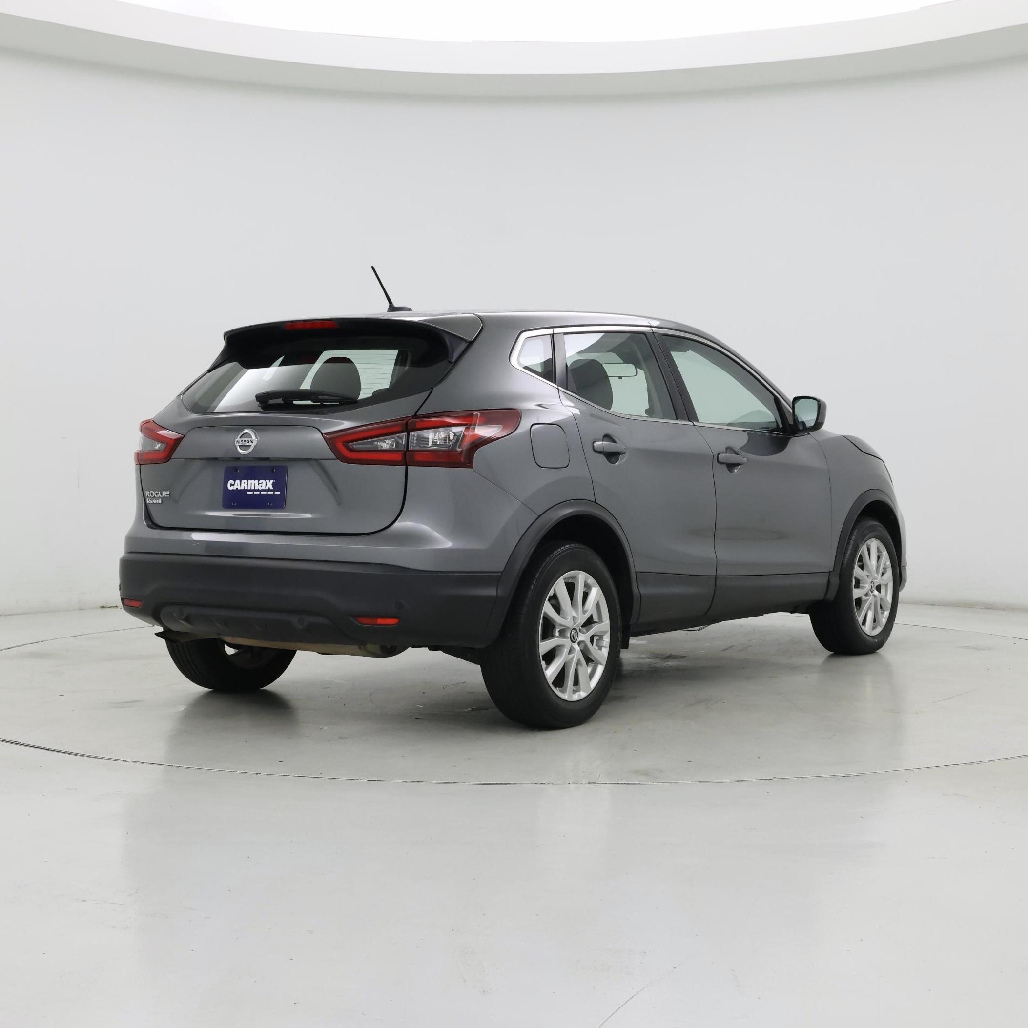 Thumbnail: 2021 Nissan Rogue Sport - 8