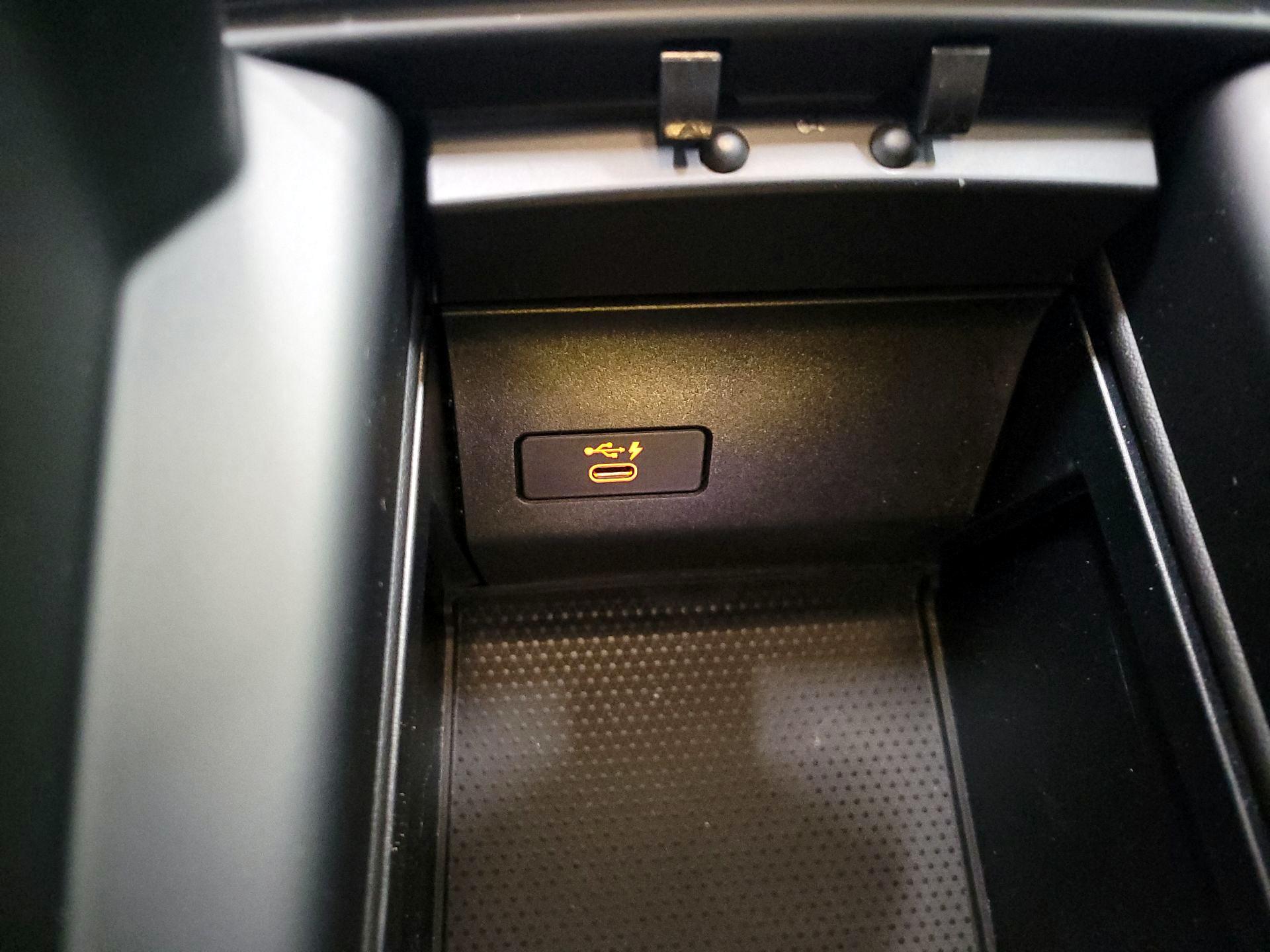 Thumbnail: 2023 BMW X5 - 19