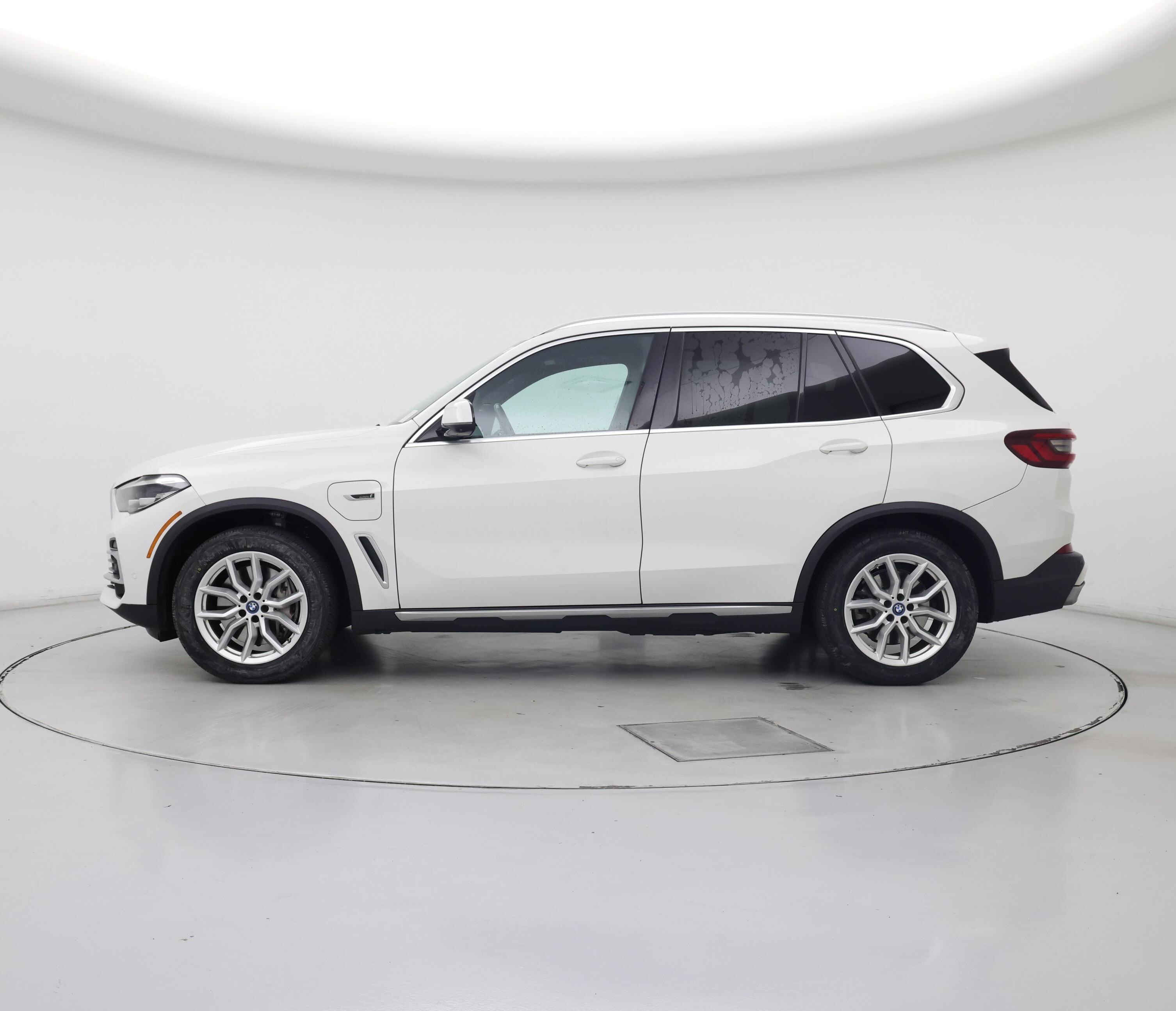 Thumbnail: 2023 BMW X5 - 3
