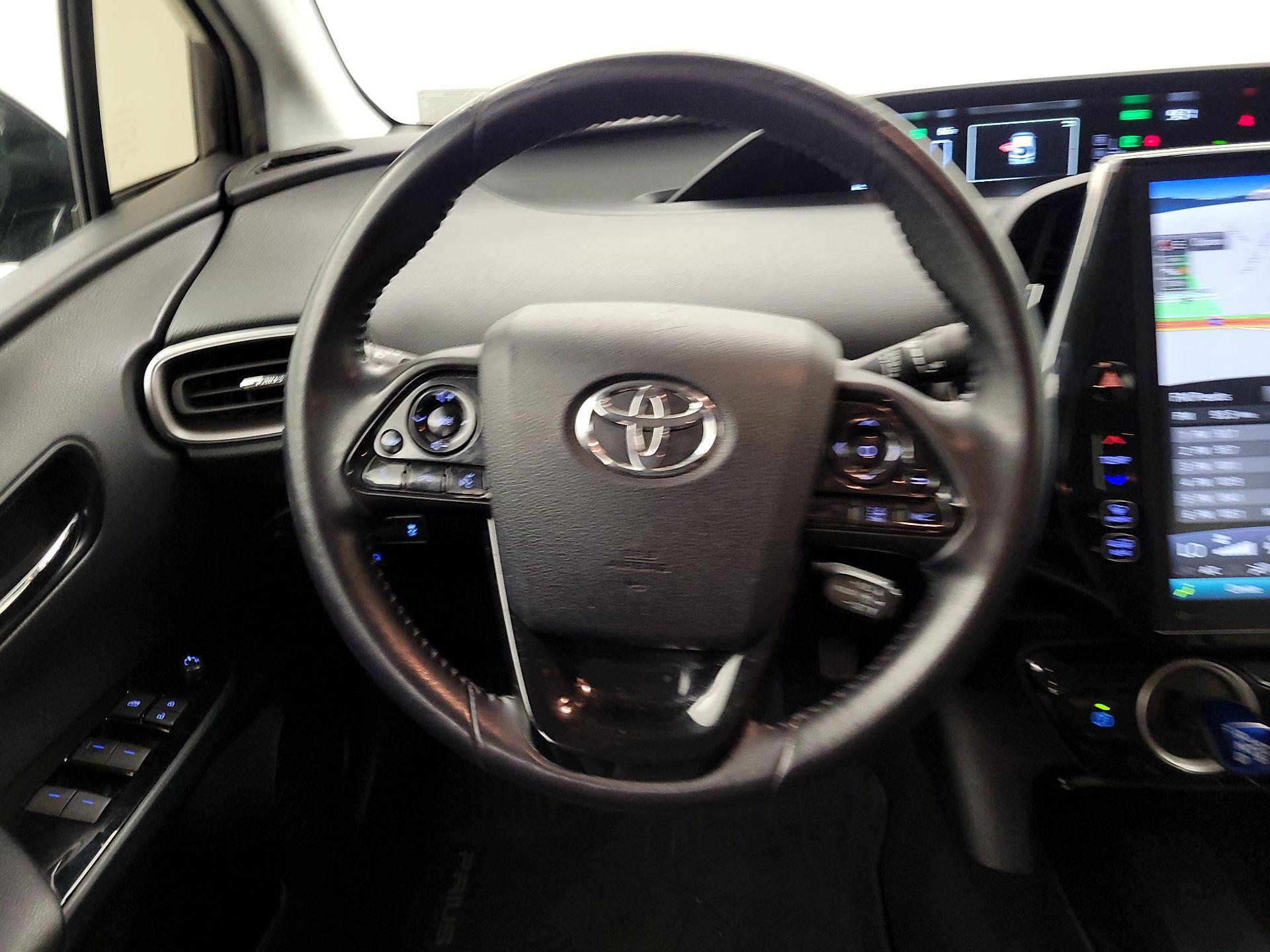 Thumbnail: 2020 Toyota Prius Prime - 10