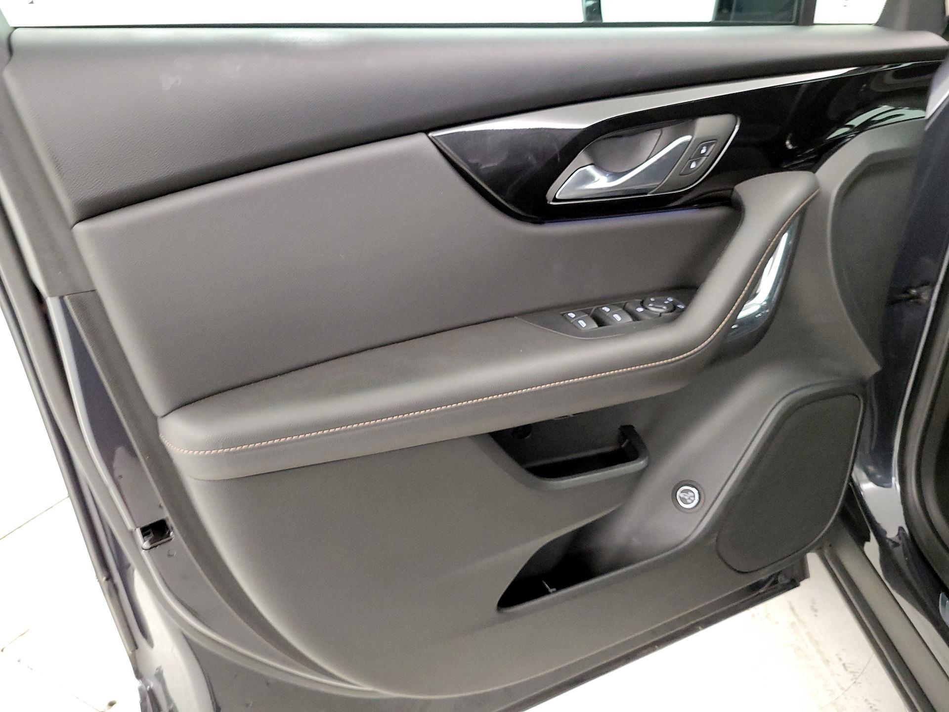 Thumbnail: 2022 Chevrolet Blazer - 12