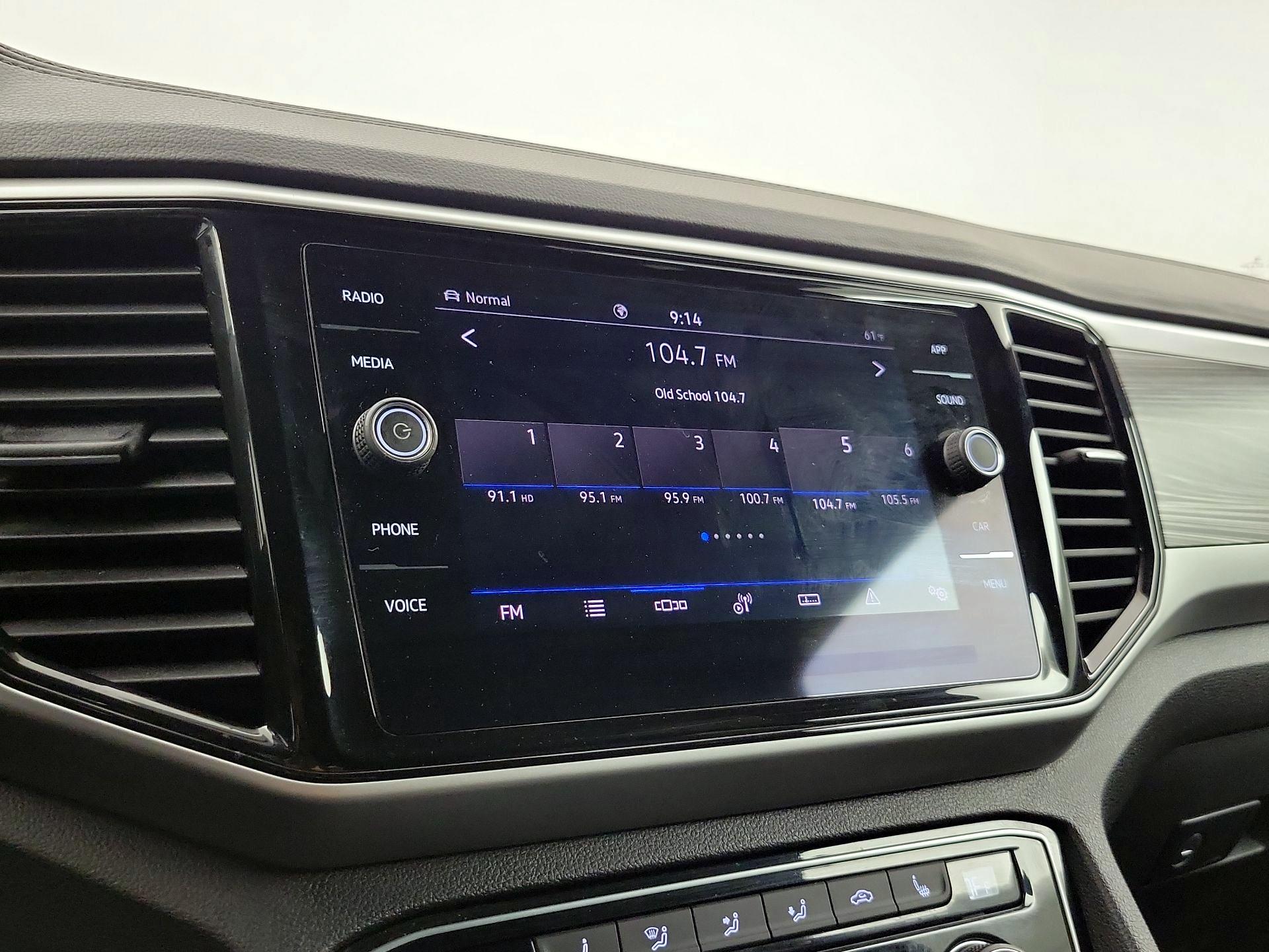 Thumbnail: 2022 Volkswagen Atlas - 15