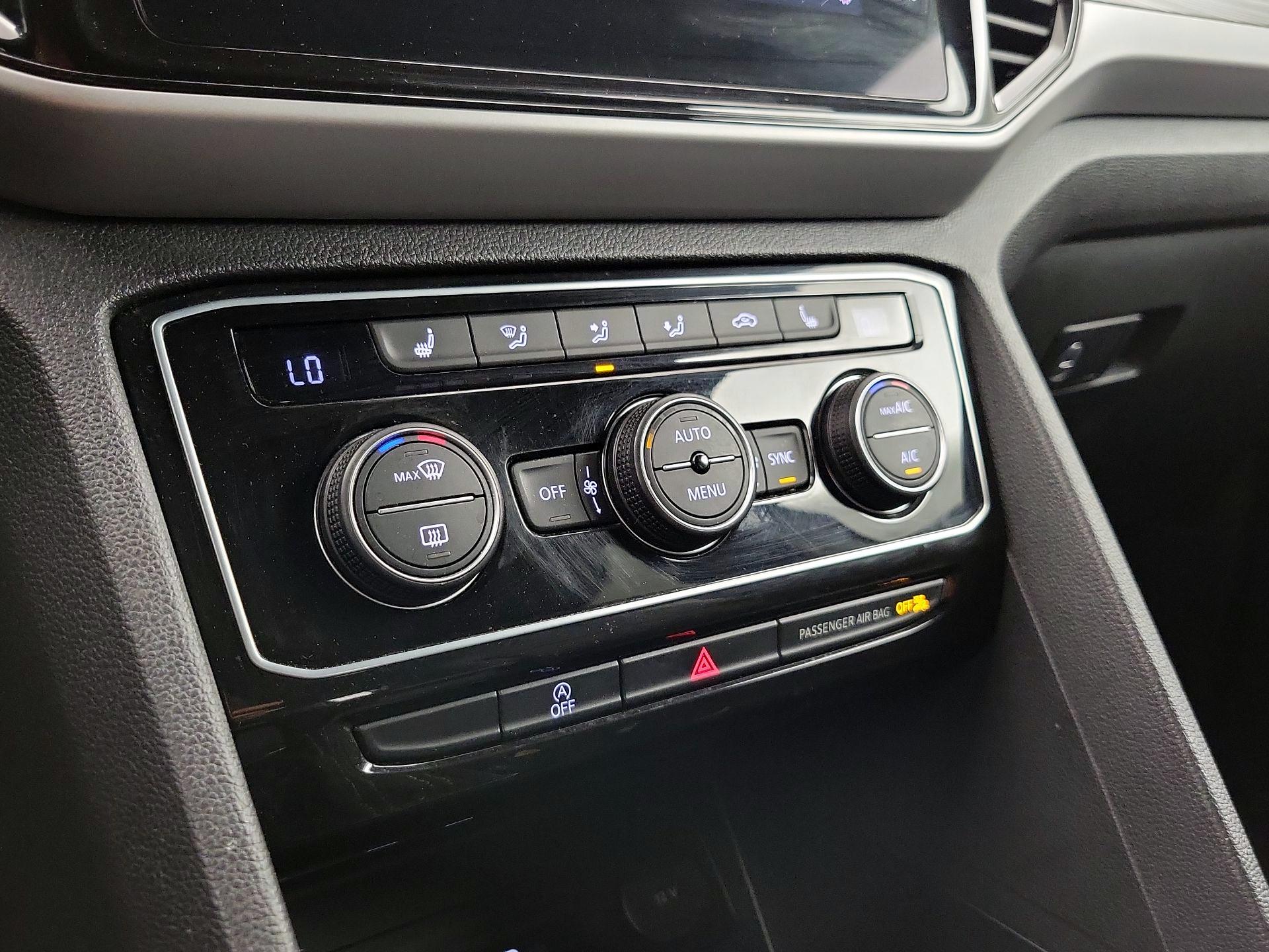 Thumbnail: 2022 Volkswagen Atlas - 16