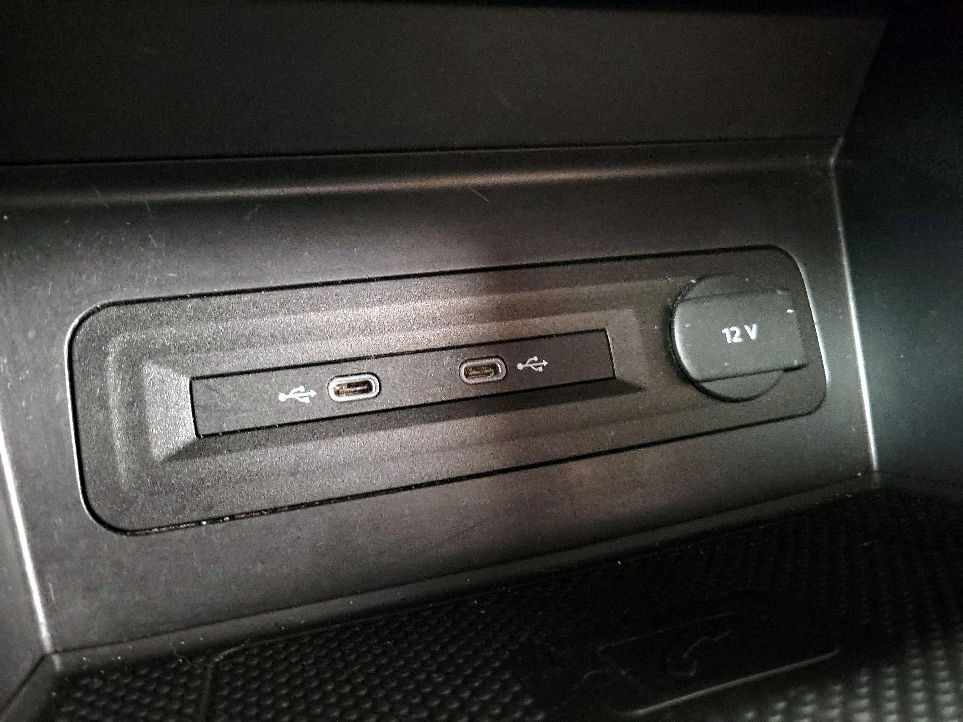 Thumbnail: 2022 Volkswagen Atlas - 18