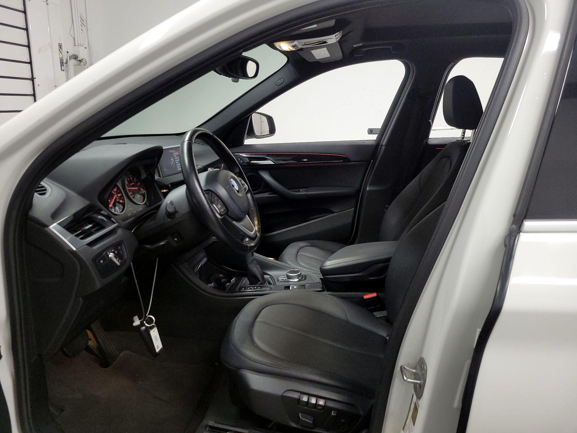 Thumbnail: 2017 BMW X1 - 9