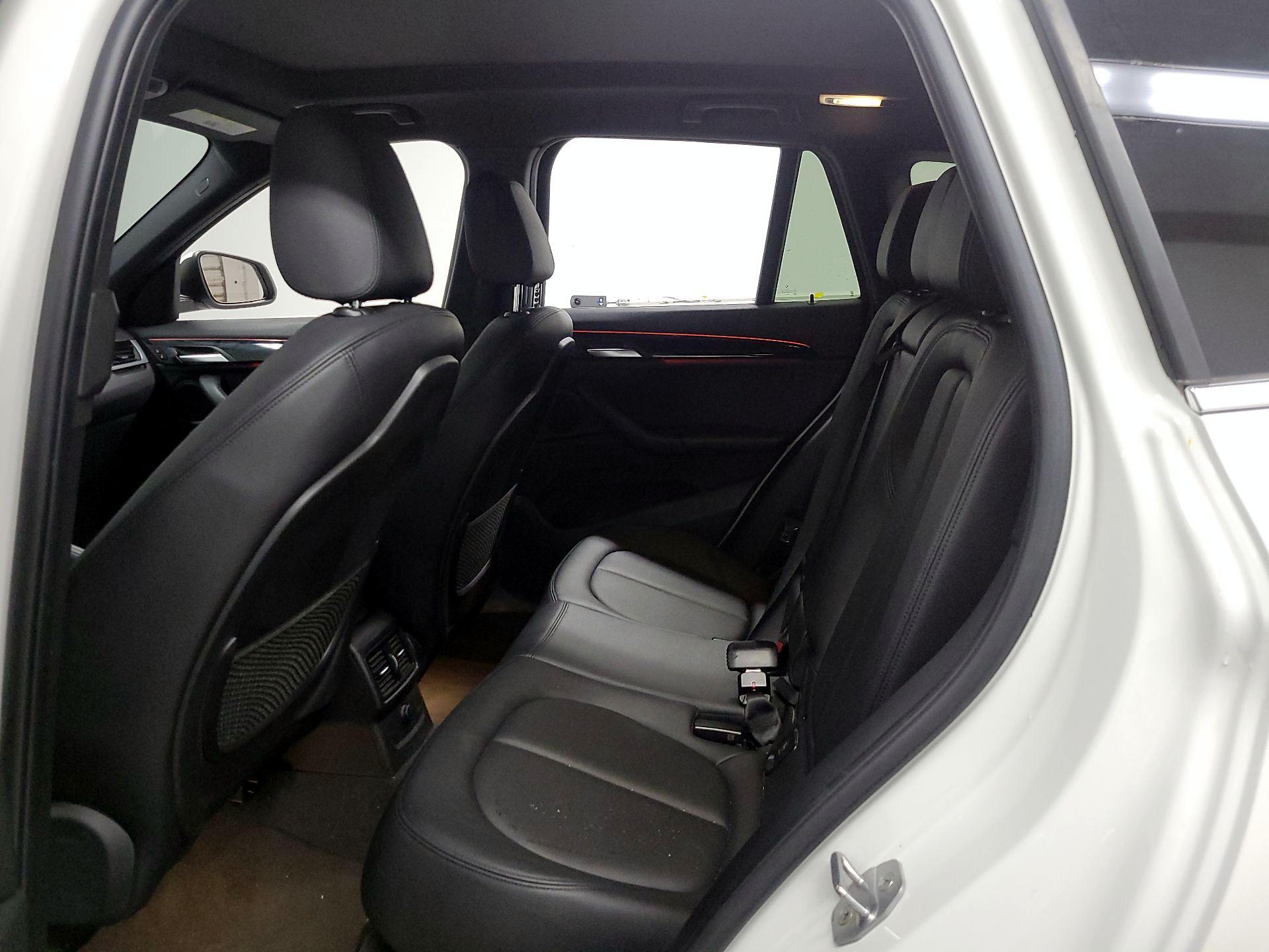 Thumbnail: 2017 BMW X1 - 15