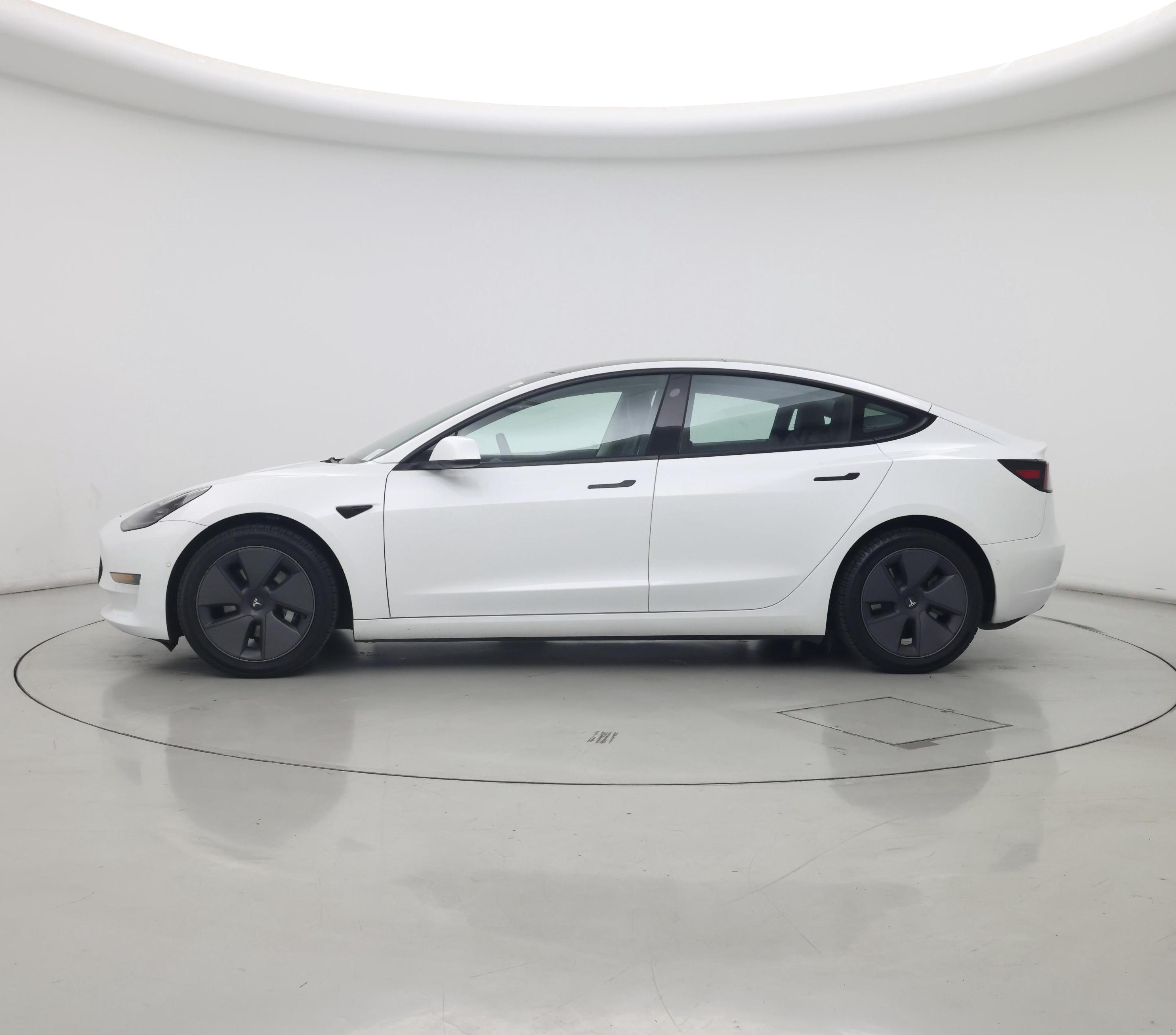 Thumbnail: 2022 Tesla Model 3 - 3