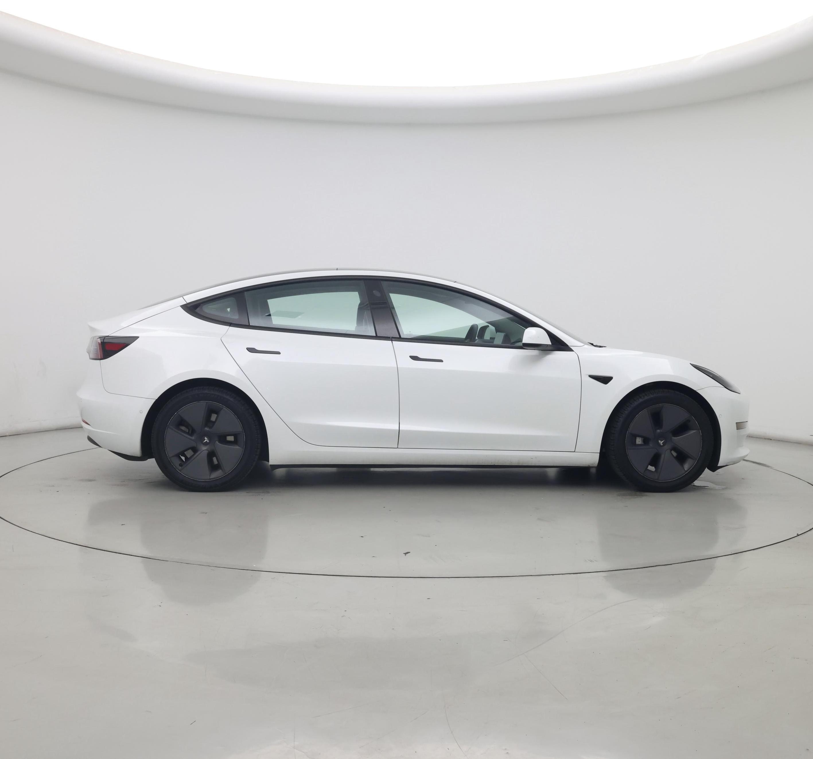 Thumbnail: 2022 Tesla Model 3 - 7
