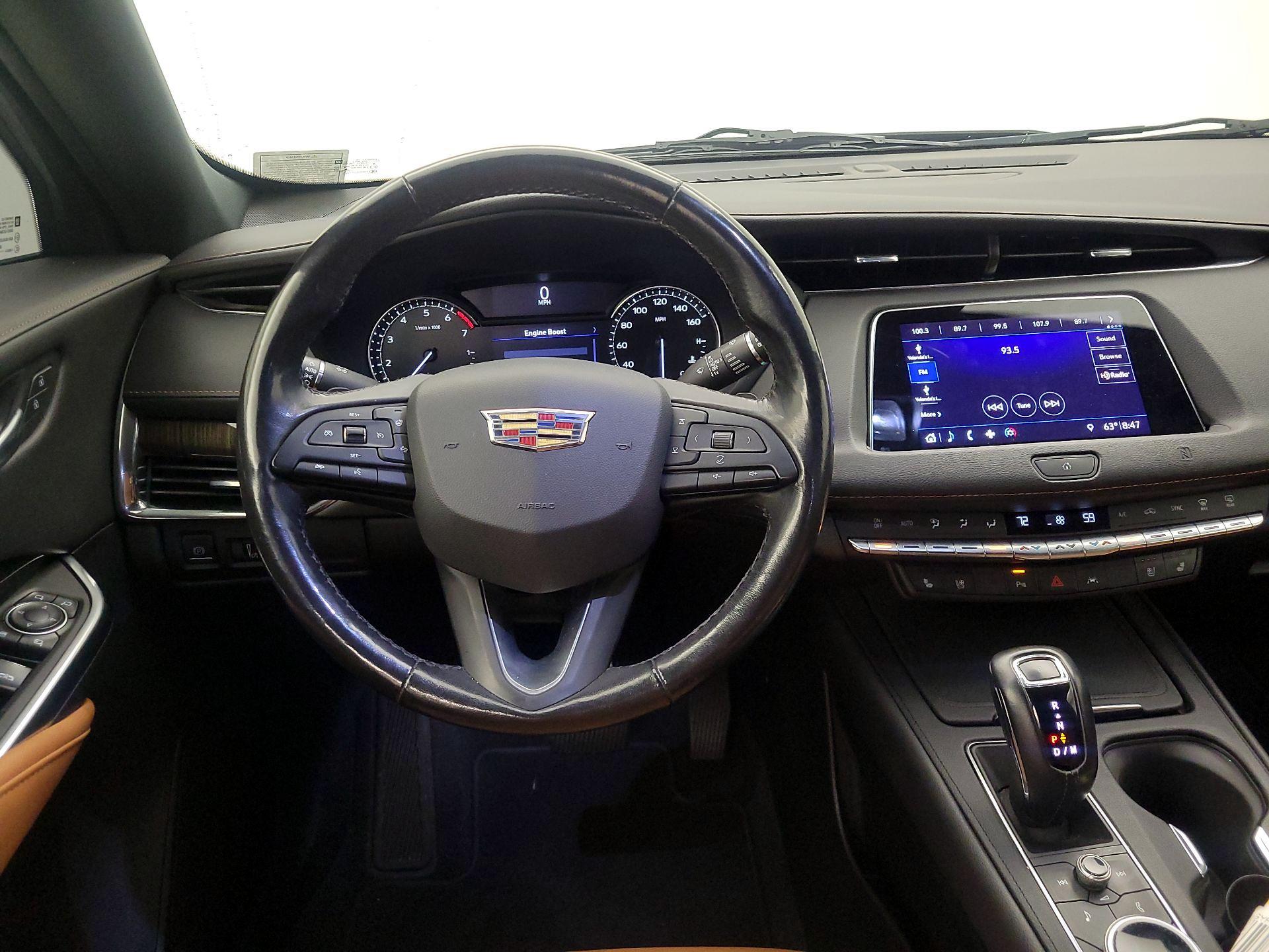 Thumbnail: 2019 Cadillac XT4 - 10