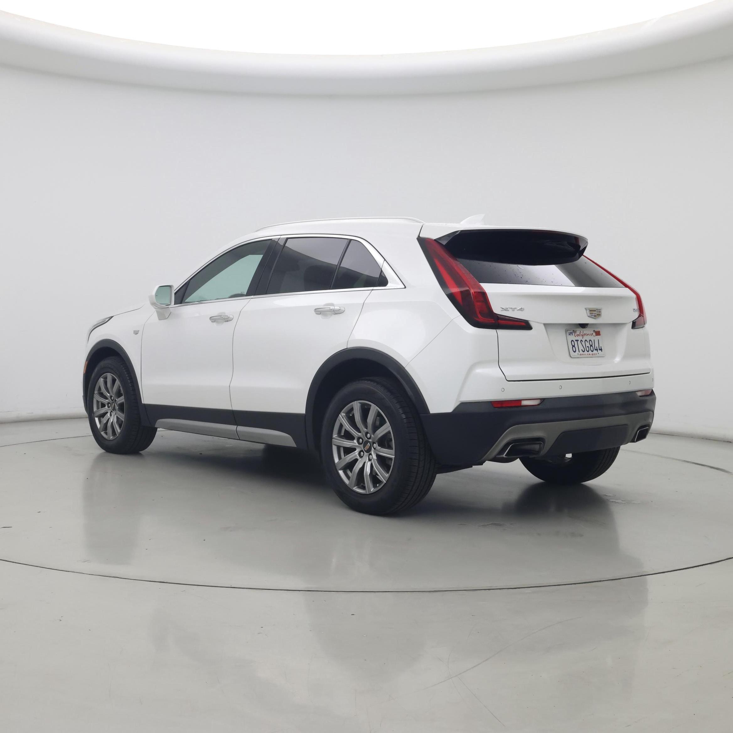 Thumbnail: 2019 Cadillac XT4 - 2