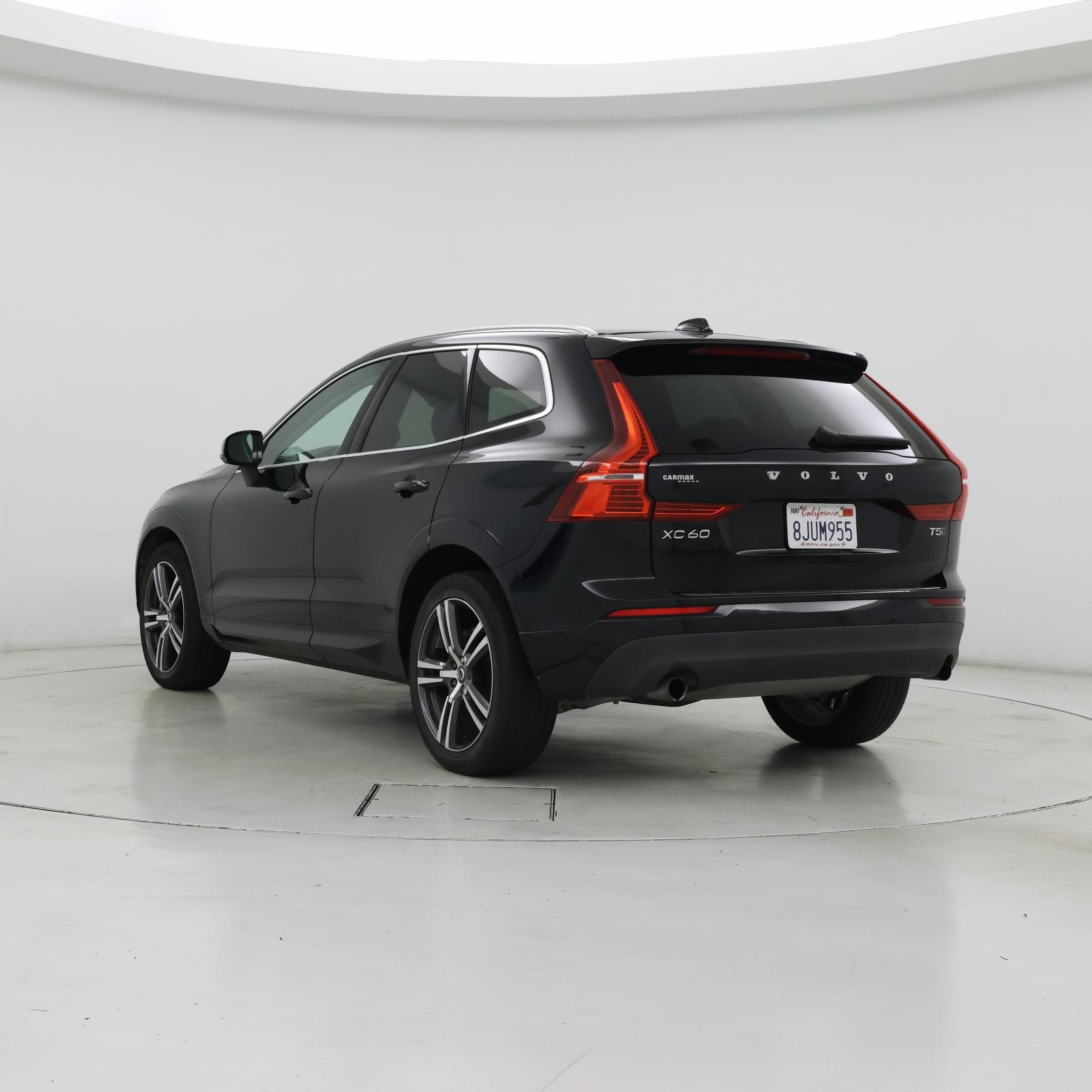 Thumbnail: 2019 Volvo XC60 - 2