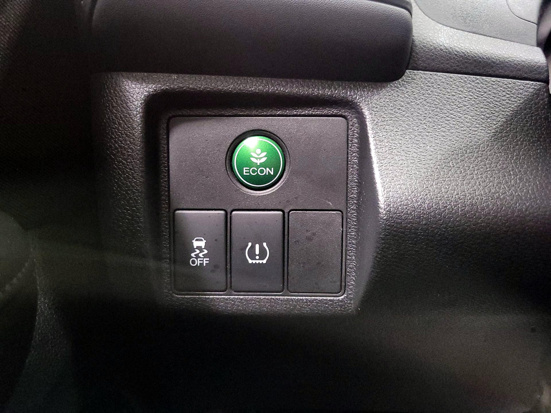 Thumbnail: 2016 Honda HR-V - 13