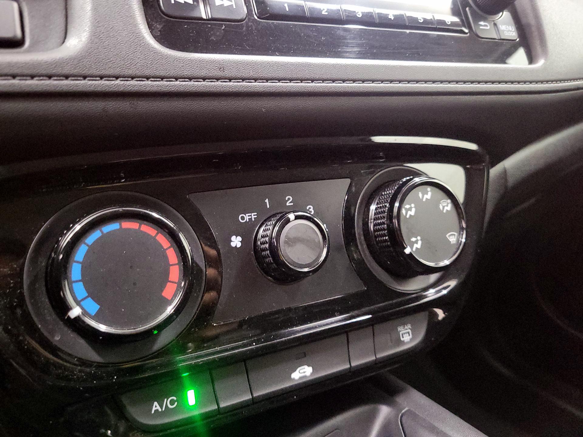 Thumbnail: 2016 Honda HR-V - 16