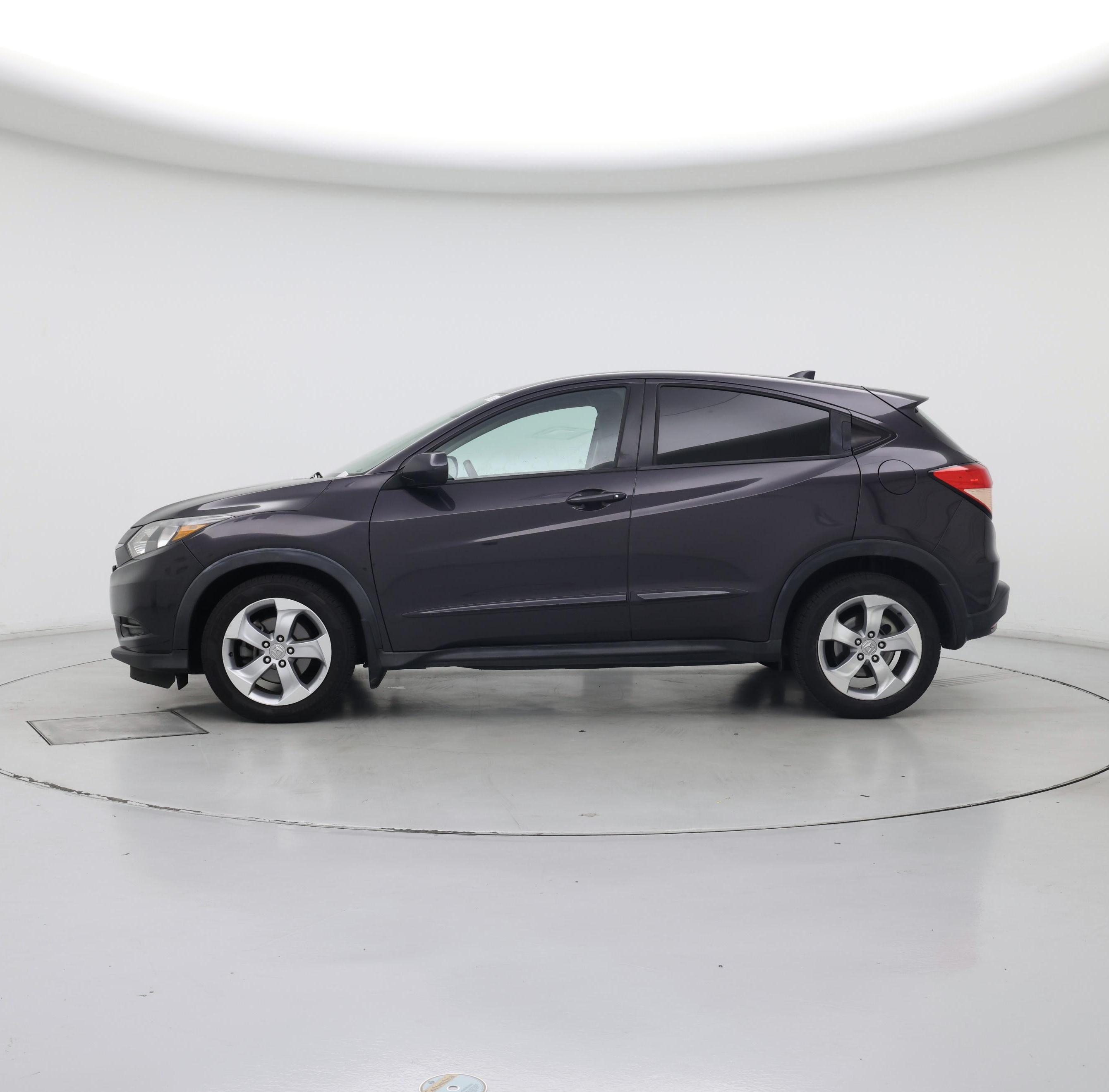 Thumbnail: 2016 Honda HR-V - 3