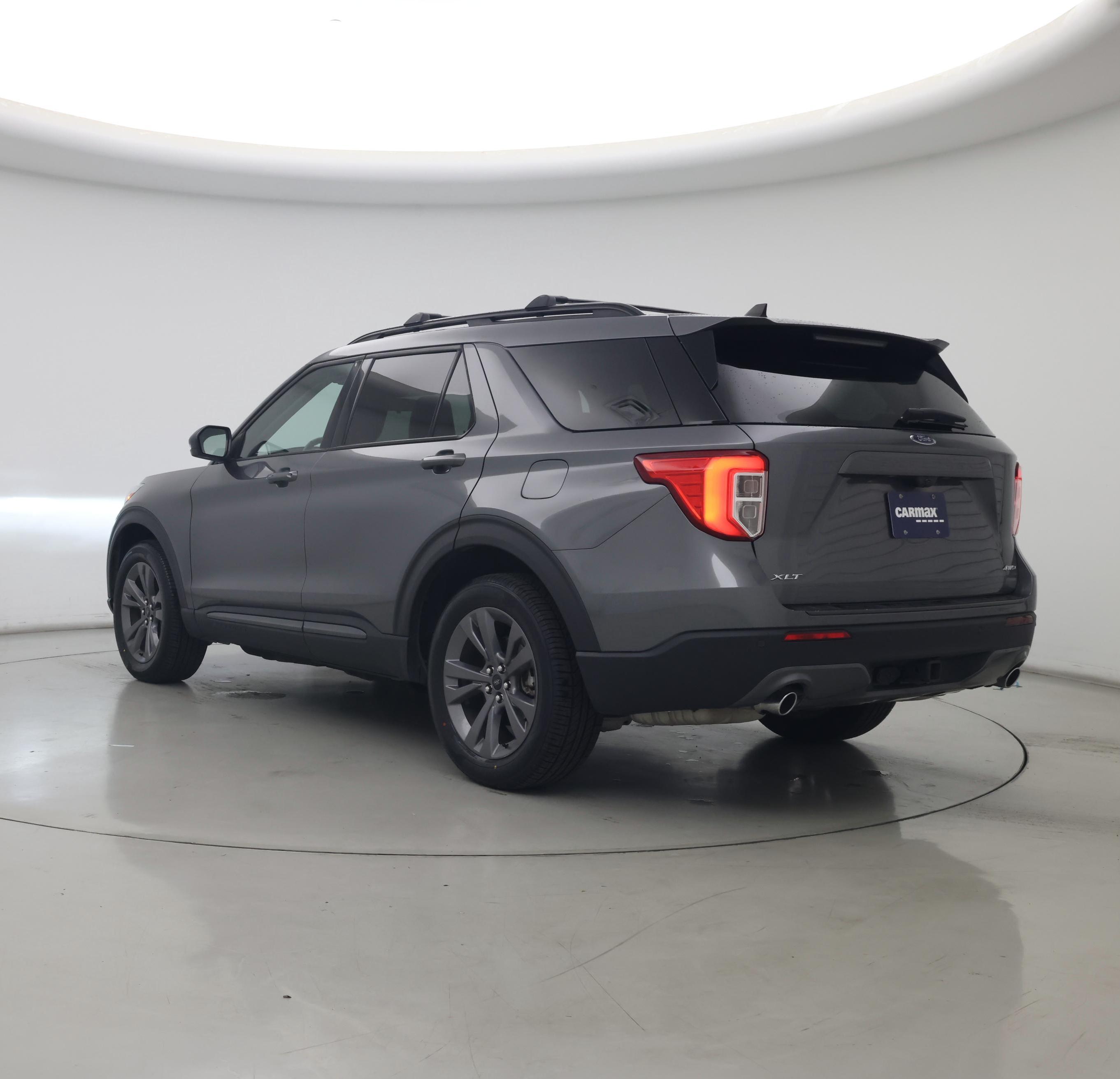 Thumbnail: 2022 Ford Explorer - 2