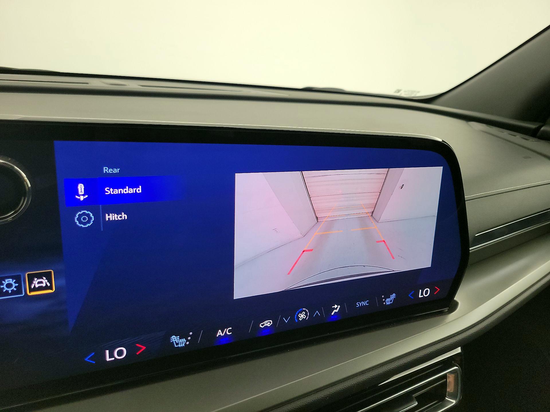 Thumbnail: 2025 Chevrolet Traverse - 14