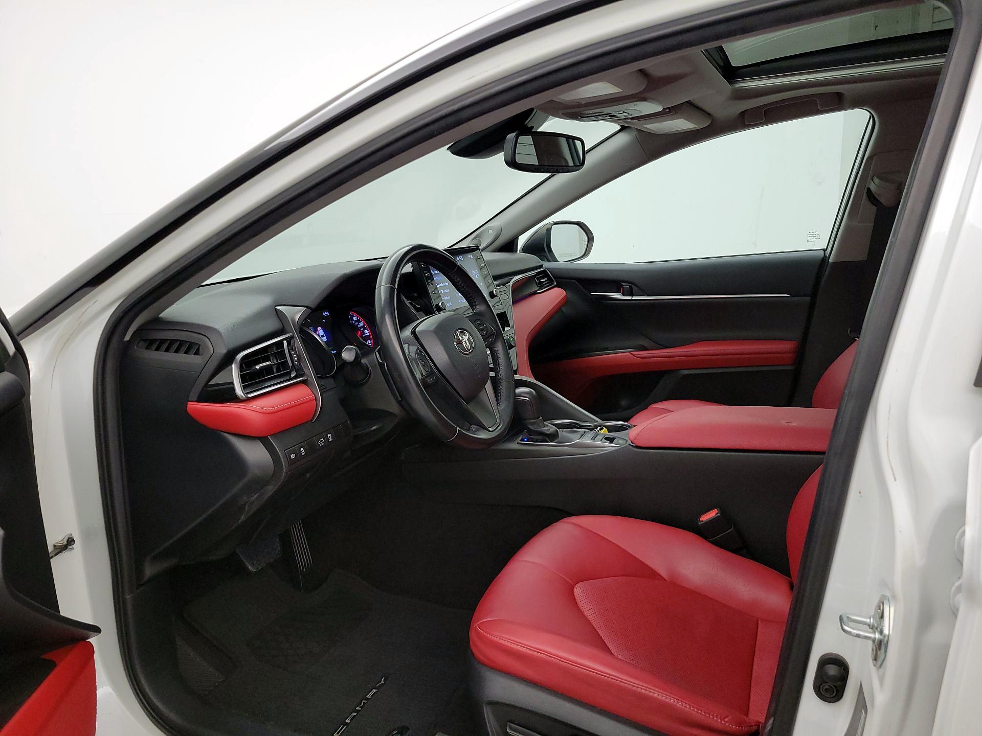 Thumbnail: 2021 Toyota Camry - 11