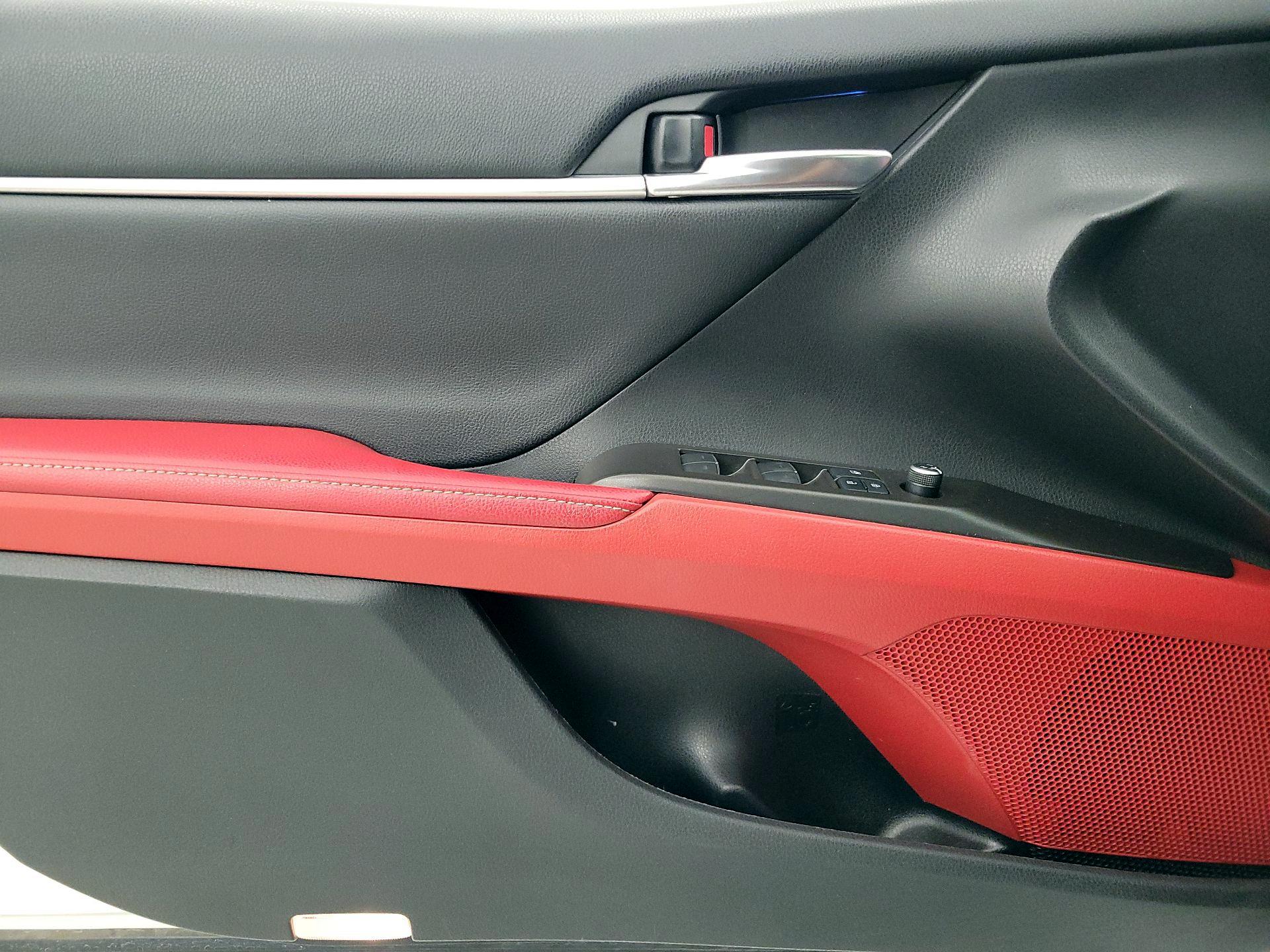 Thumbnail: 2021 Toyota Camry - 12