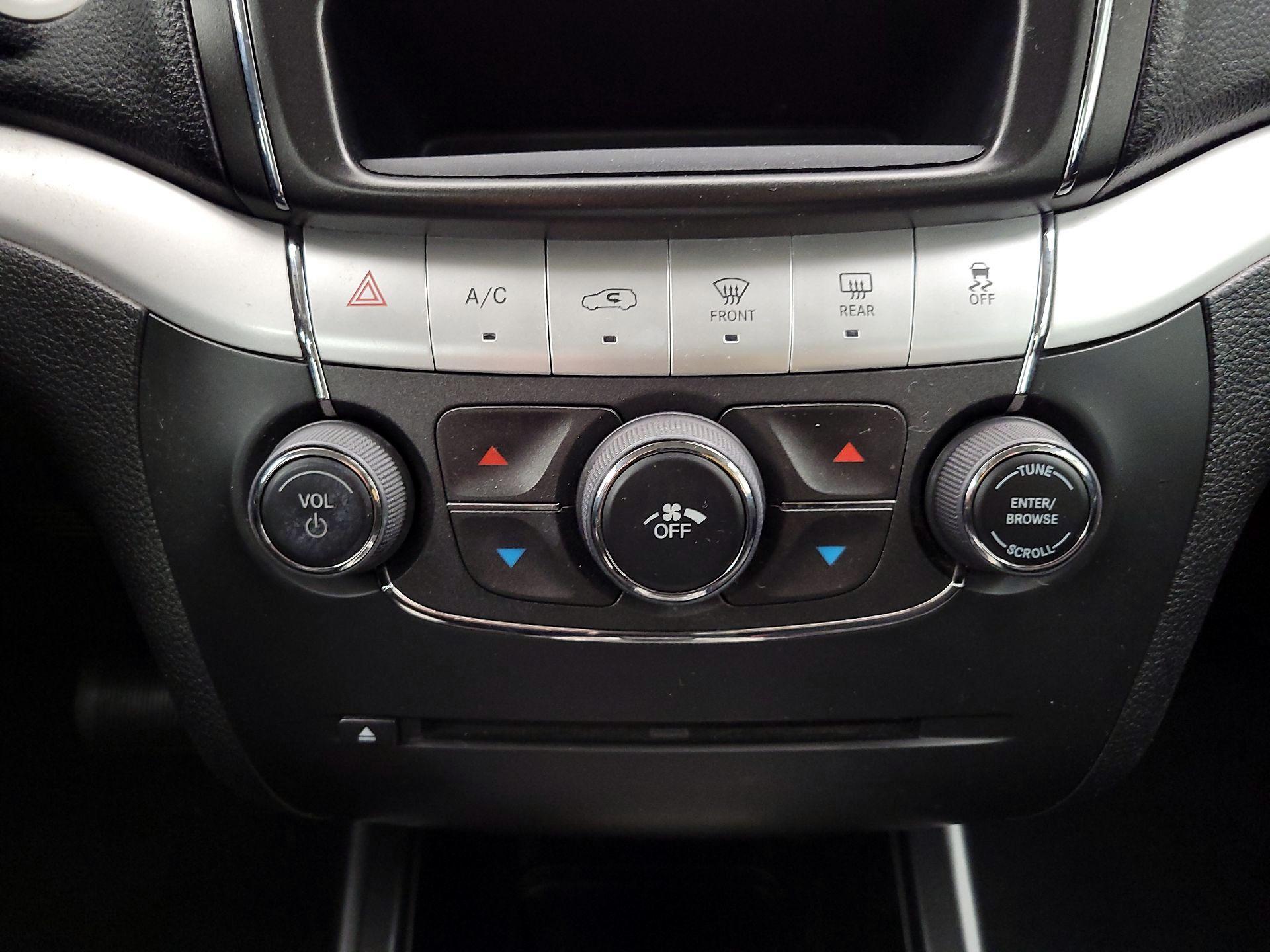 Thumbnail: 2015 Dodge Journey - 15