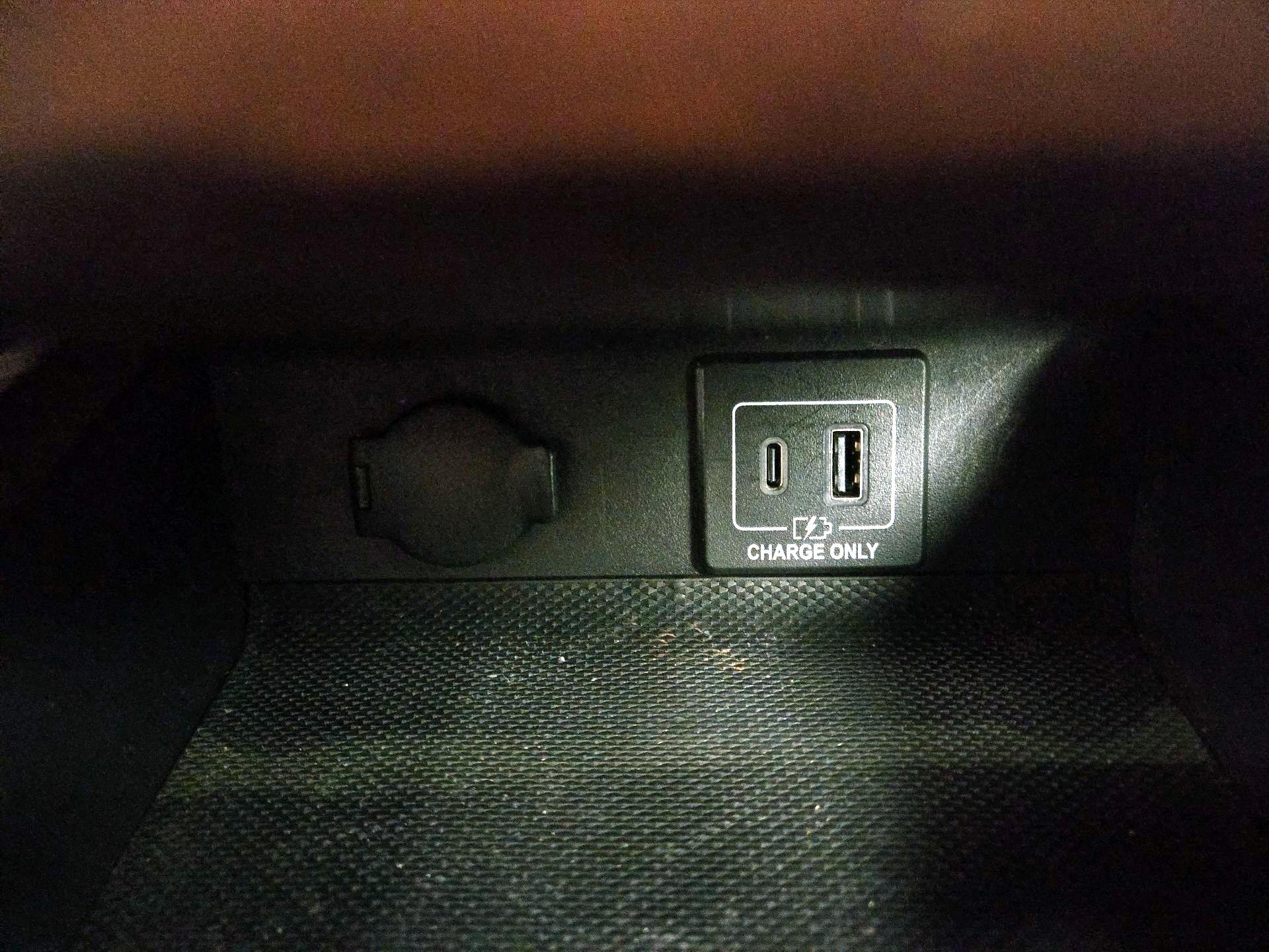 Thumbnail: 2019 Nissan Pathfinder - 19