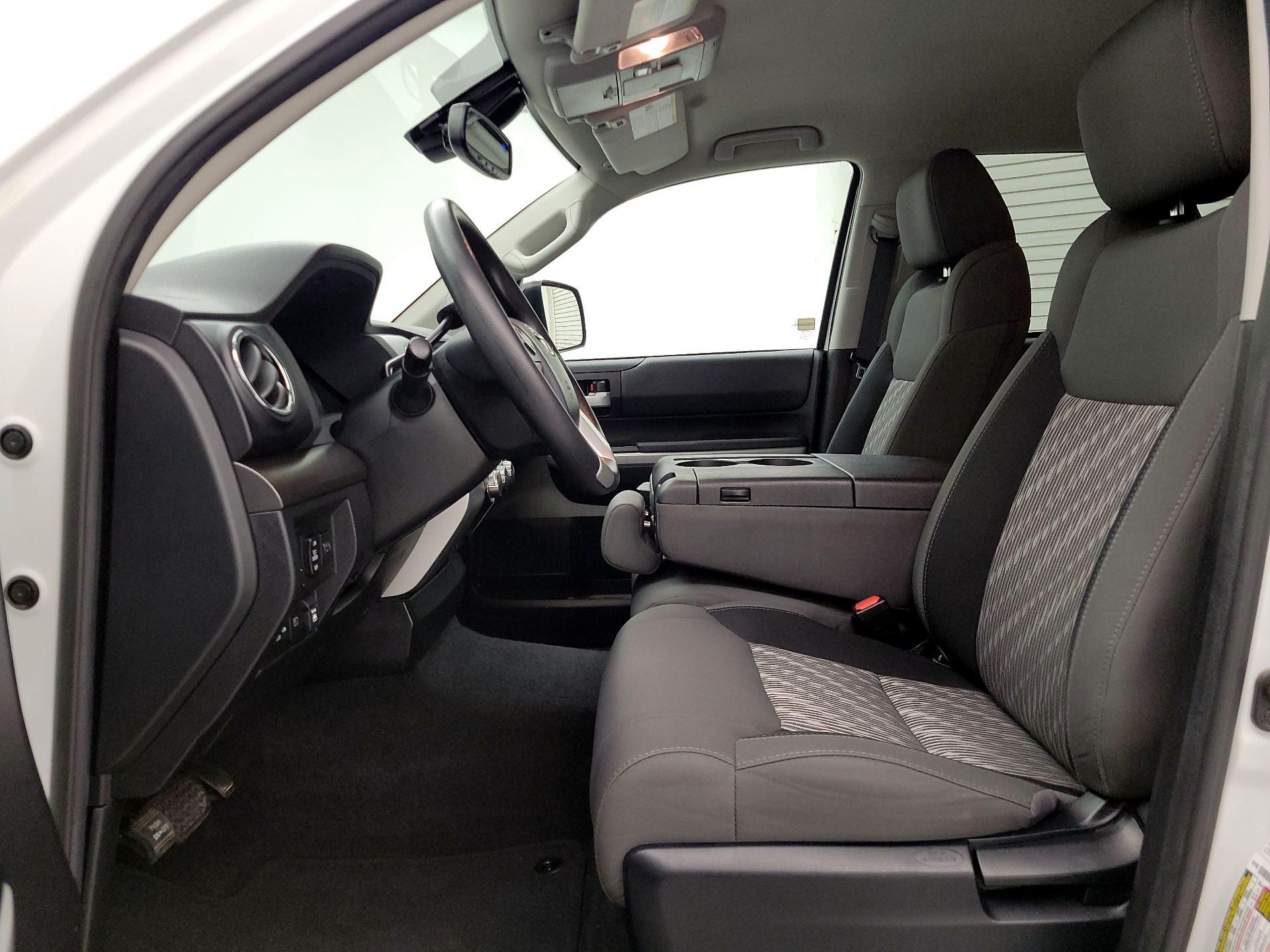 Thumbnail: 2020 Toyota Tundra - 11