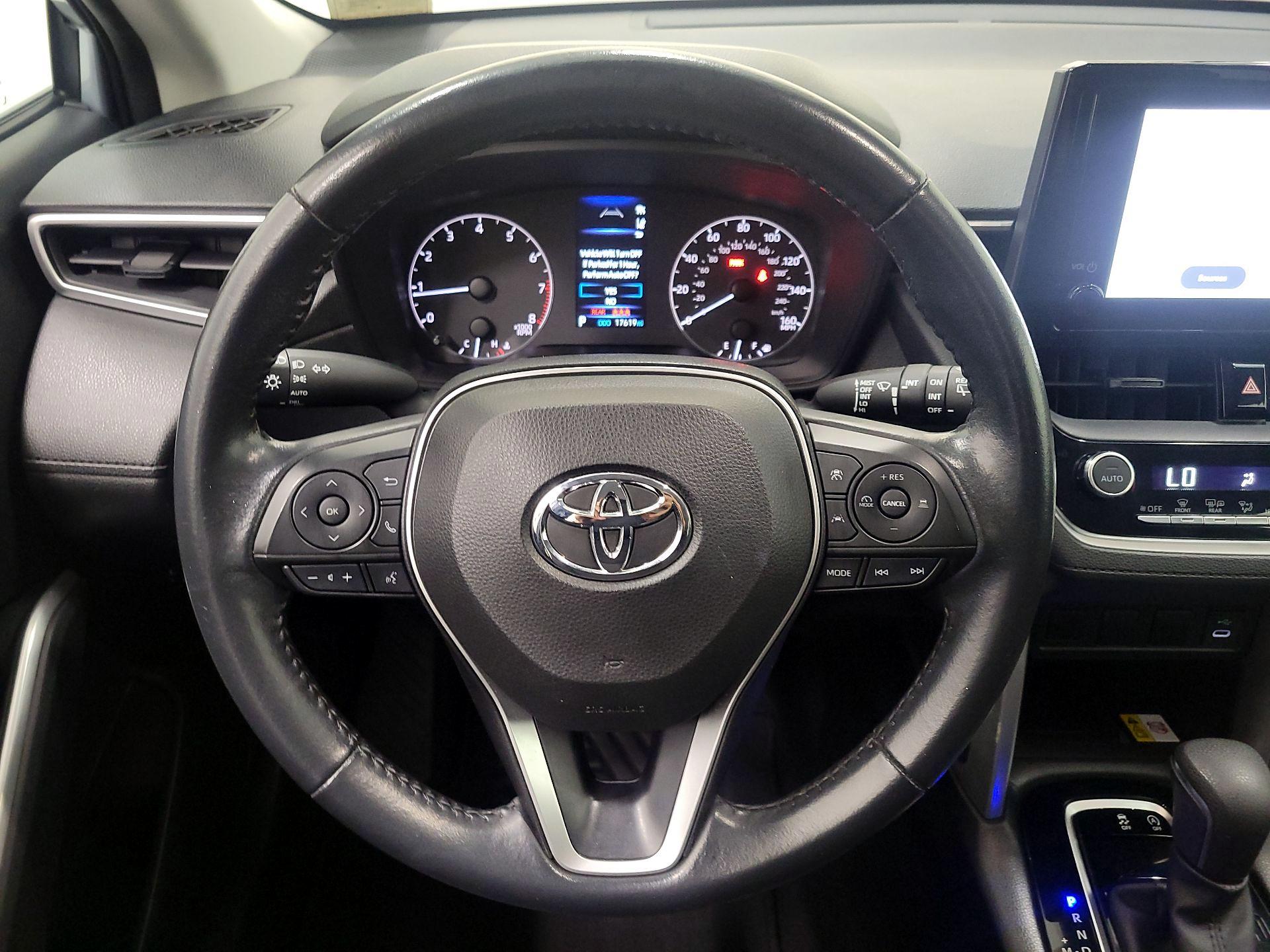 Thumbnail: 2023 Toyota Corolla Cross - 10