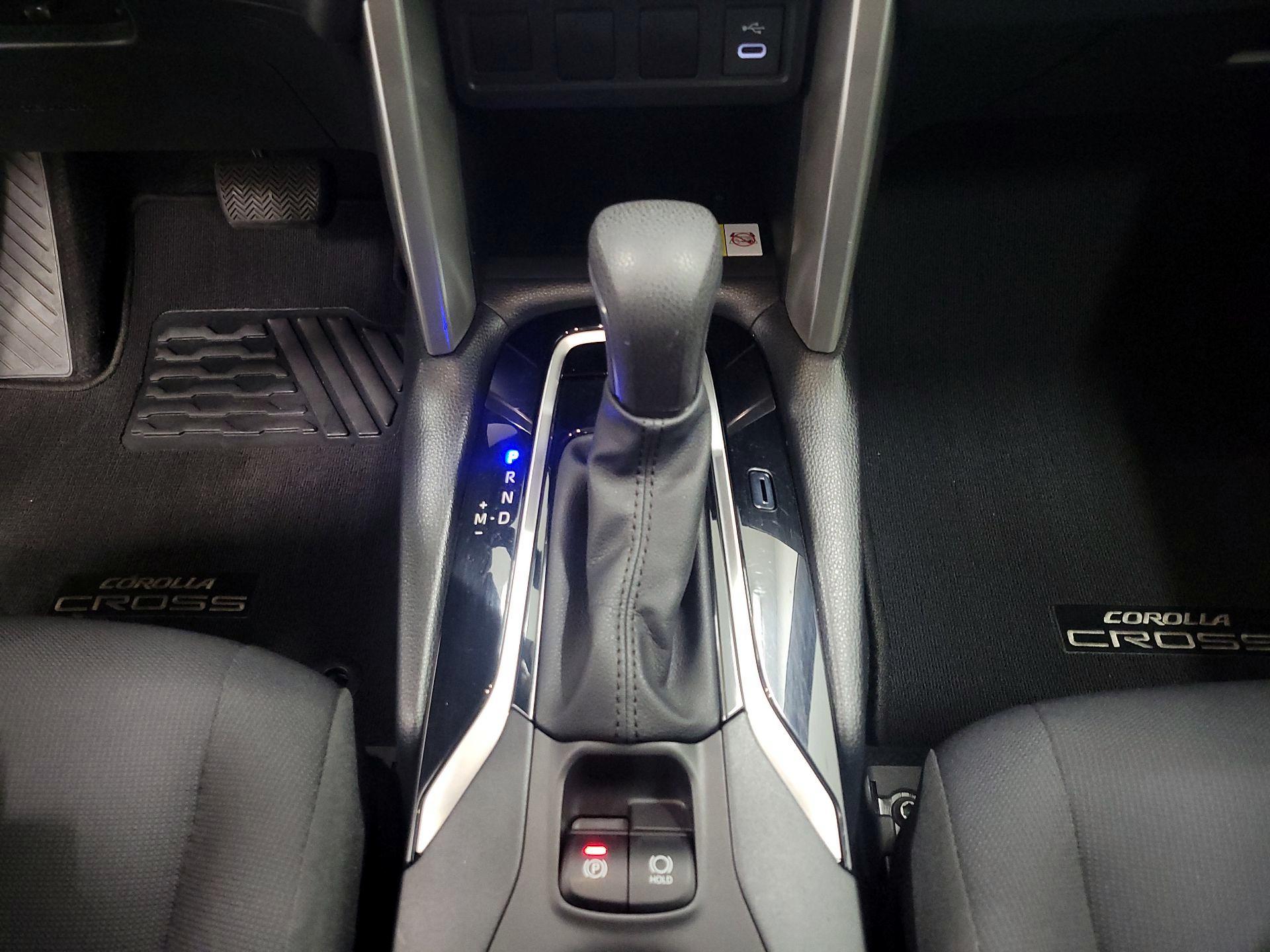 Thumbnail: 2023 Toyota Corolla Cross - 17